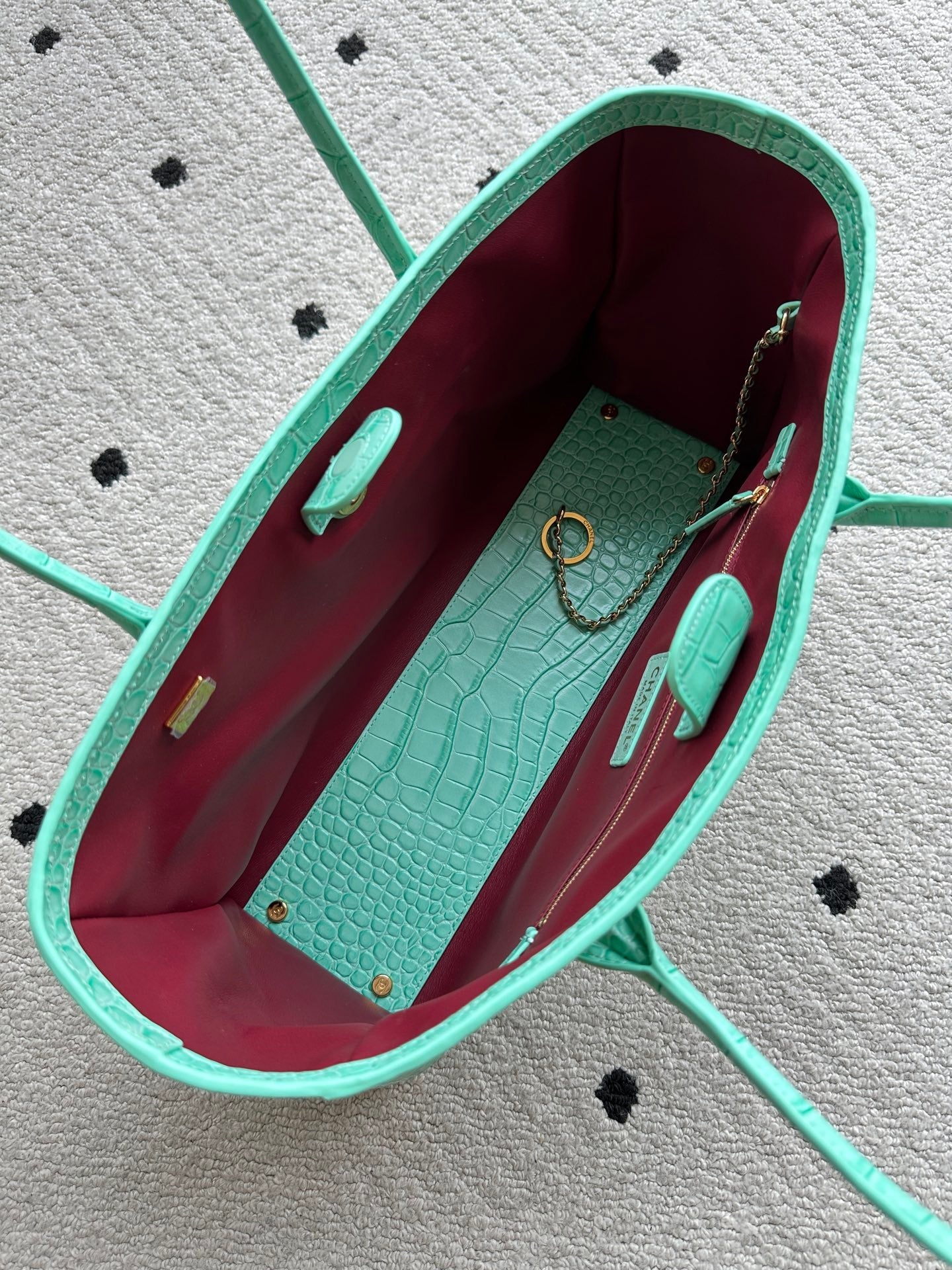 CC 2026 Small Shopping Bag 39cm Mint Green Crocodile Embossed Calfskin GHW