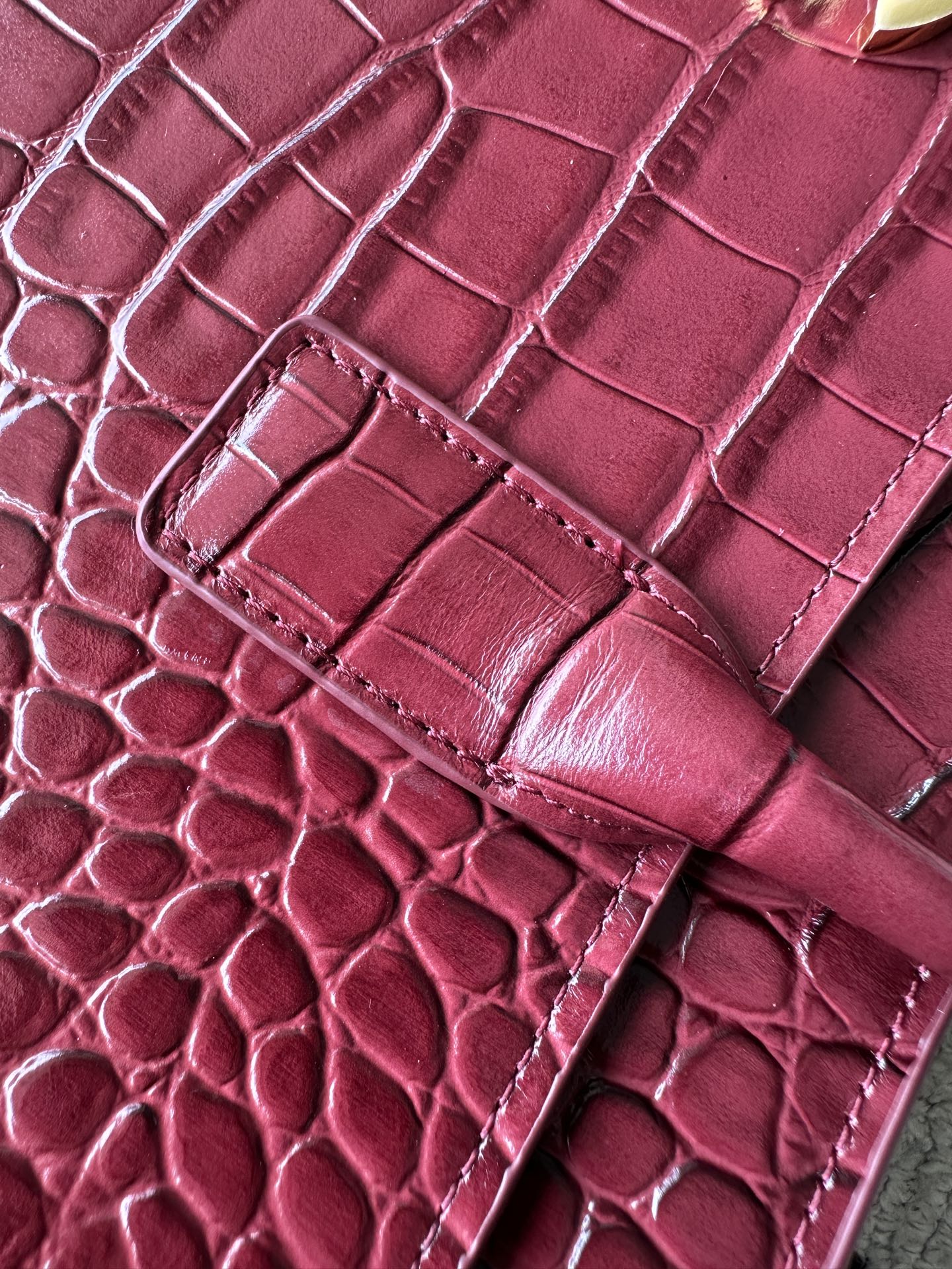 CC 2026 Large Shopping Bag 40cm Burgundy Crocodile Embossed Calfskin GHW