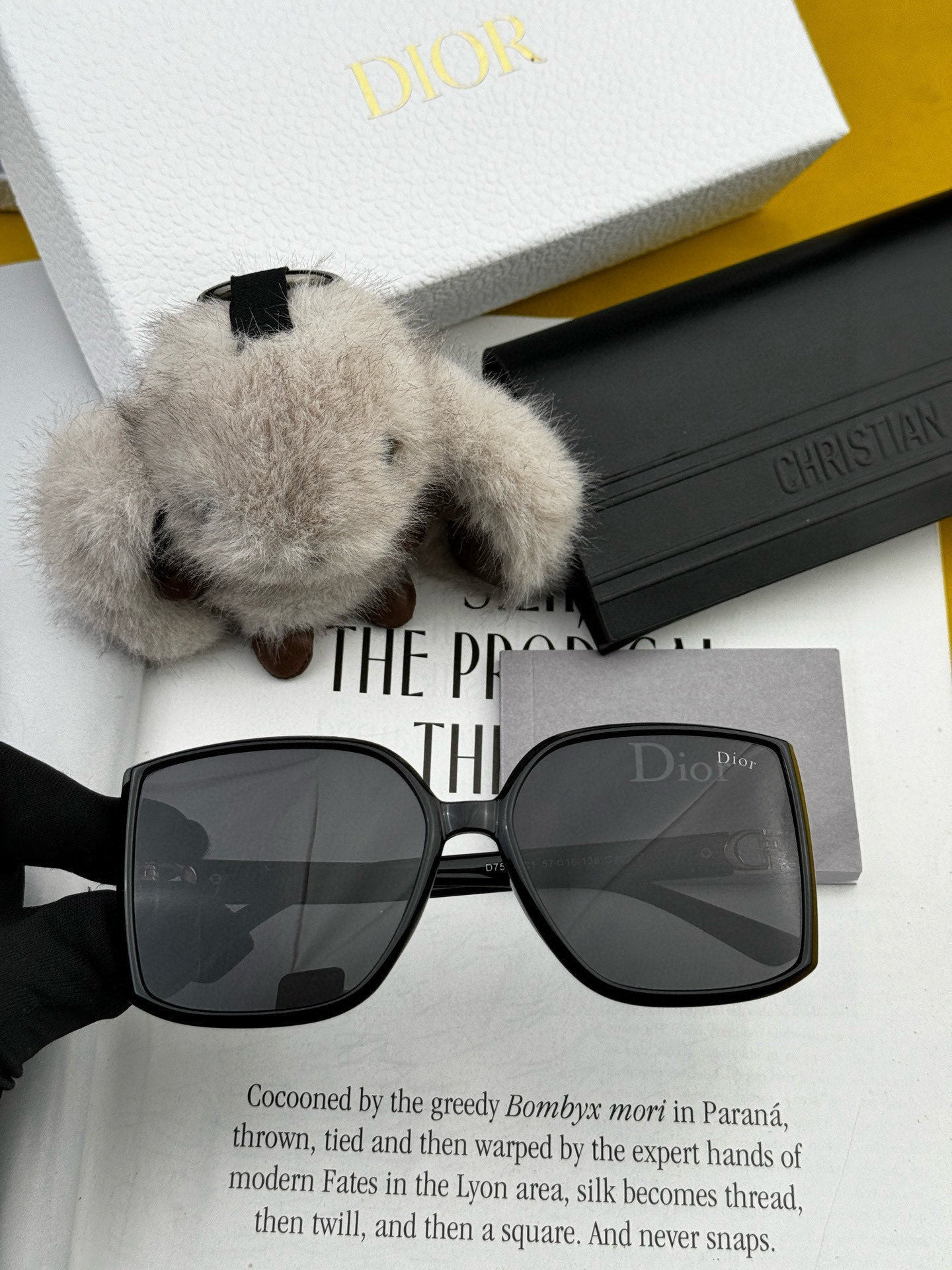 MONTAIGNE SUNGLASS CD0751 IN ACETATE