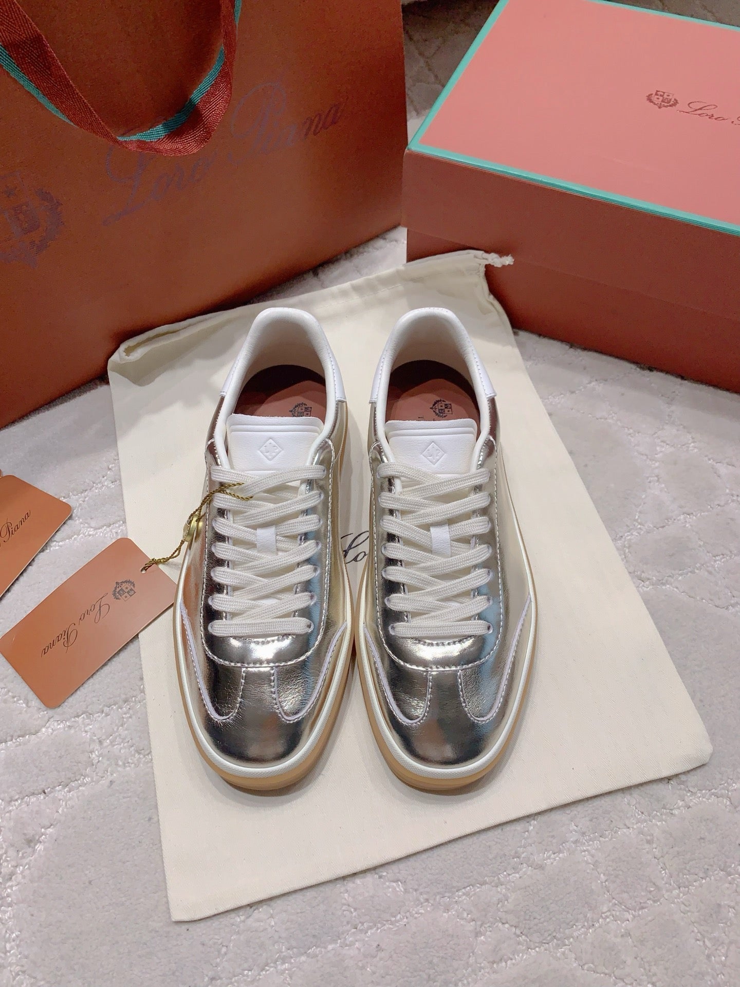 LP sneaker unisex style metallic silver sheepskin mix suede 382666
