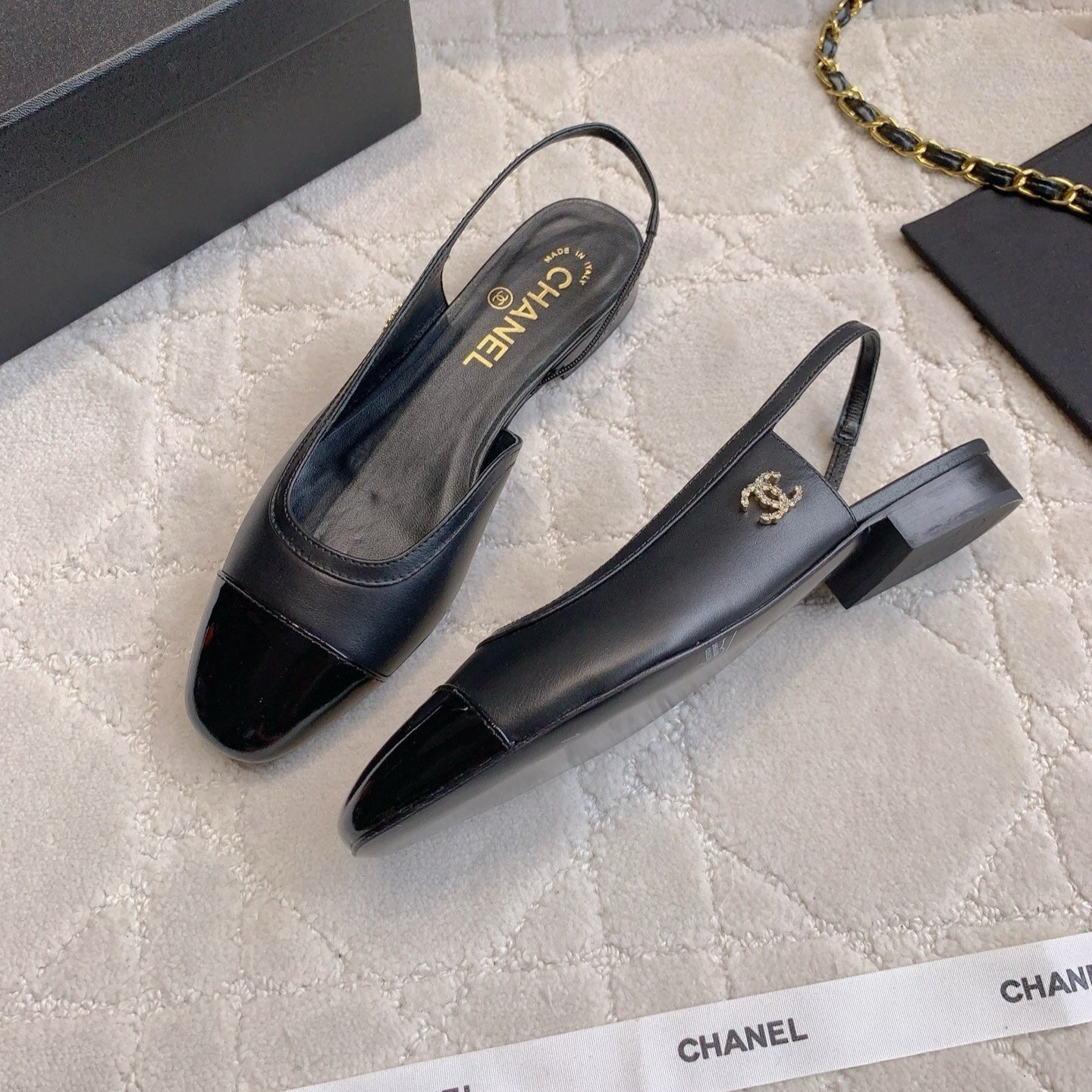CC Cap Toe Slingback Black Lamskin & Suede 404280
