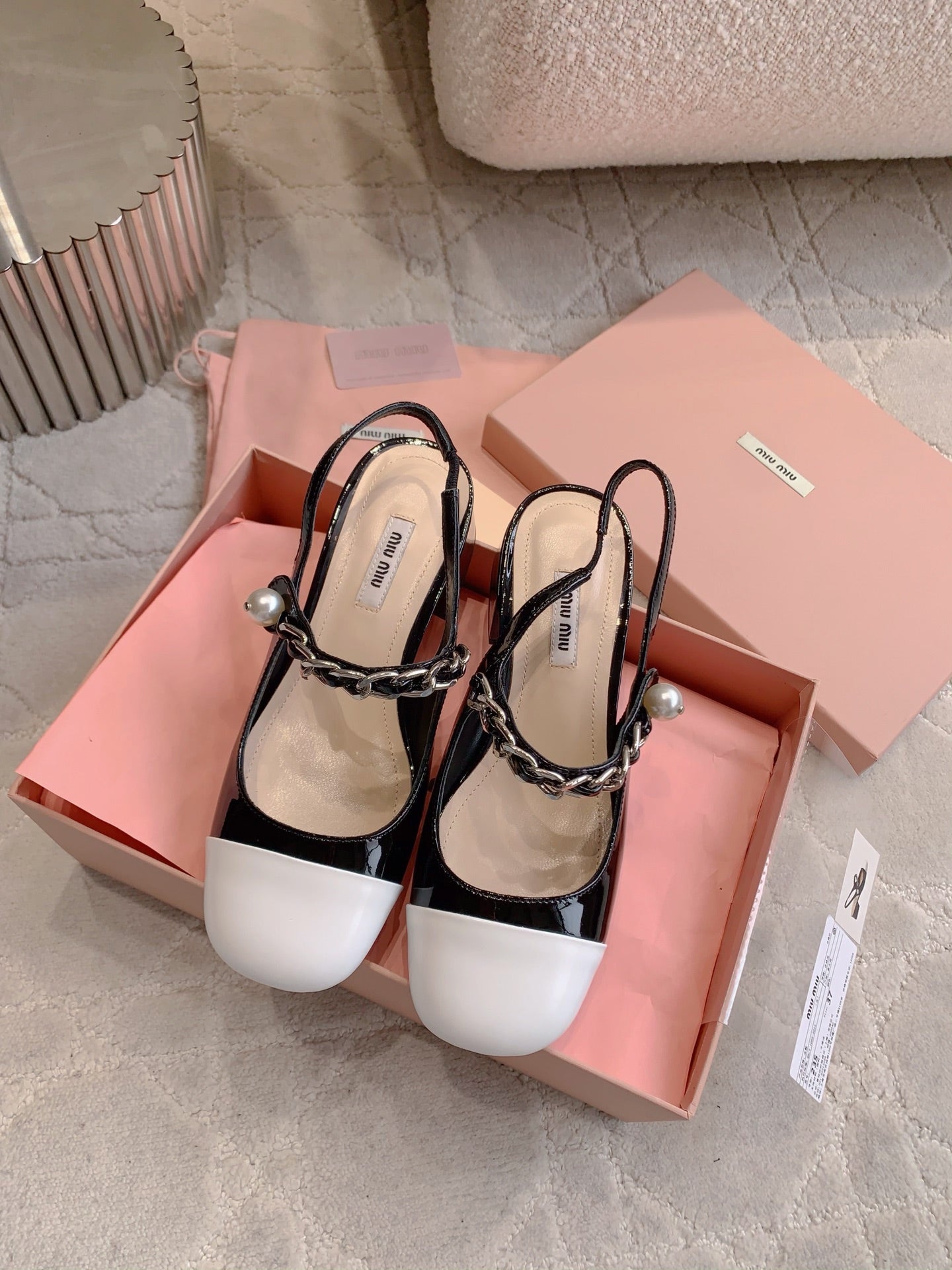 Miu Bicolor Cap-Toe Slingback 4cm Black White Patent Leather 724261