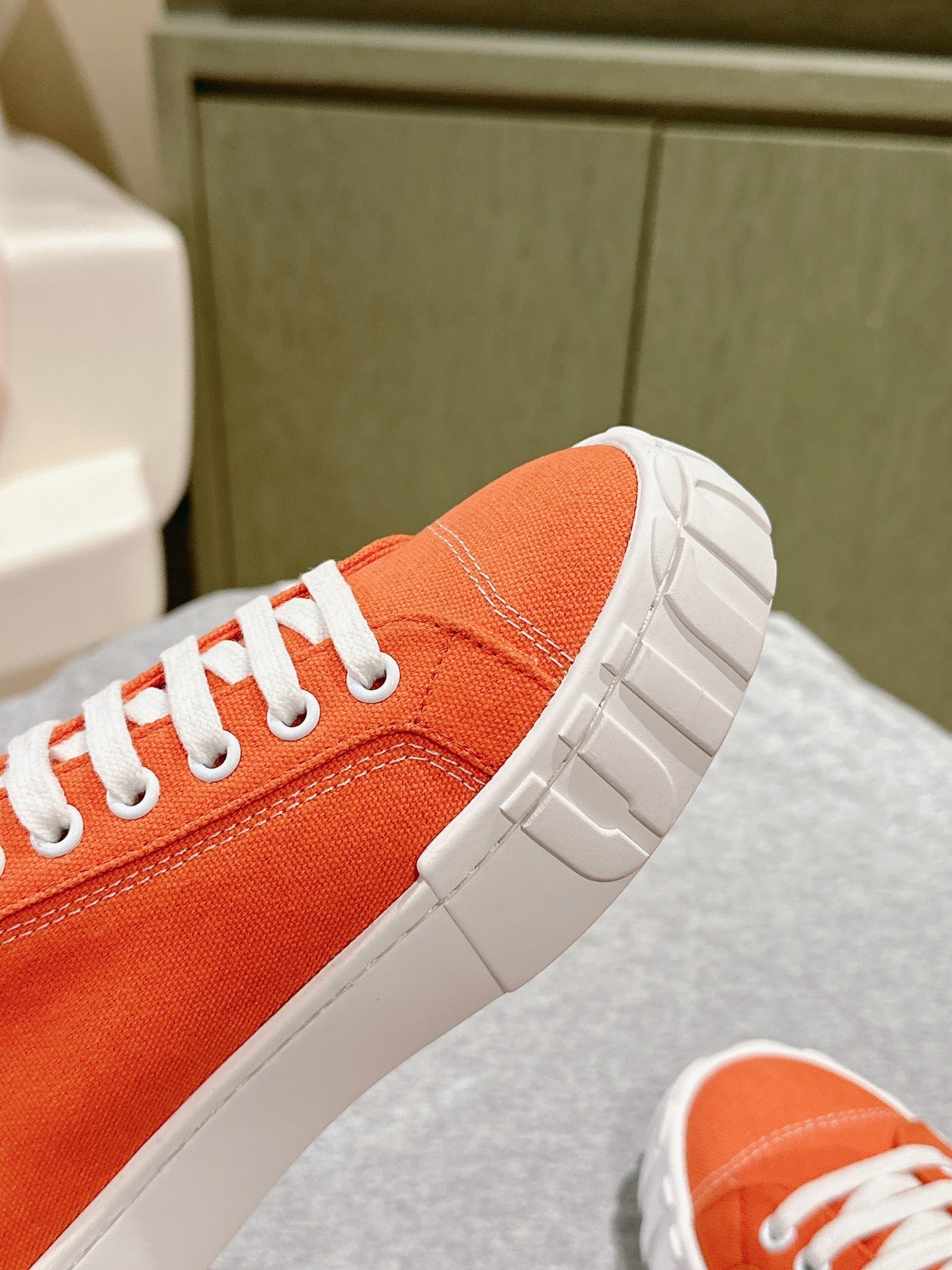 Miu Sneakers Orange Canvas 445548