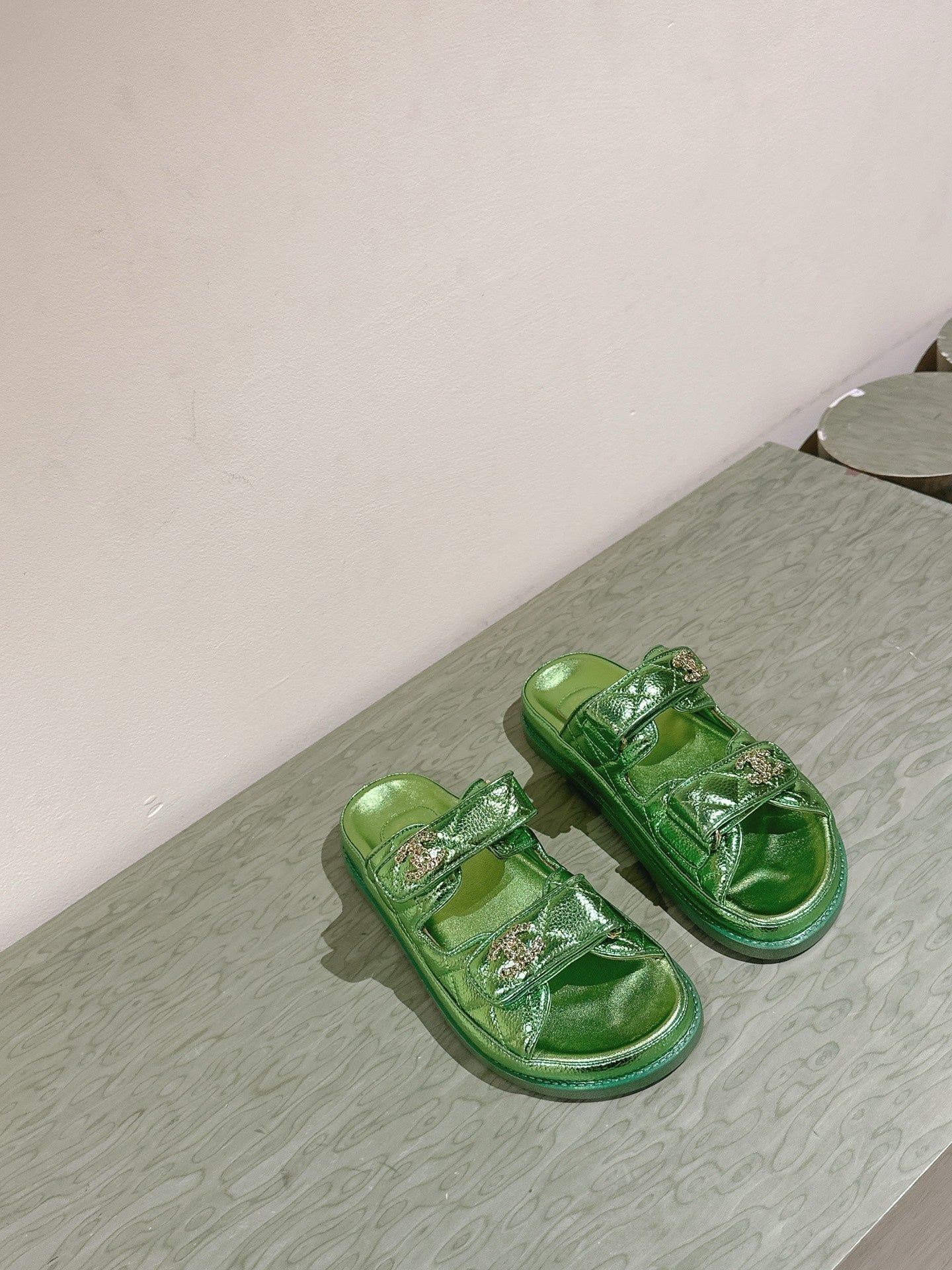 CC 25C Dad Sandals Mule Green Metalic Grained Calfskin 462215