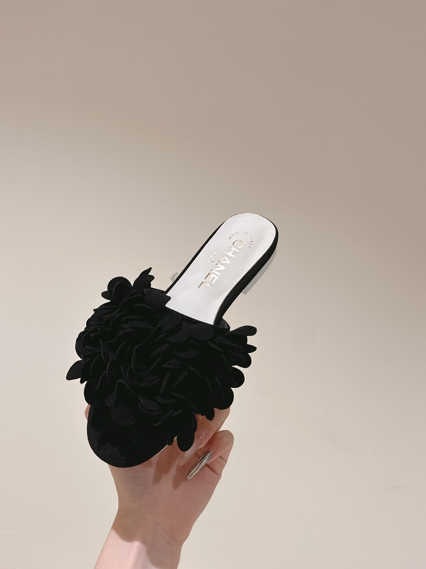 CC Floral Slide Flat Black Suede Cowhide 454282