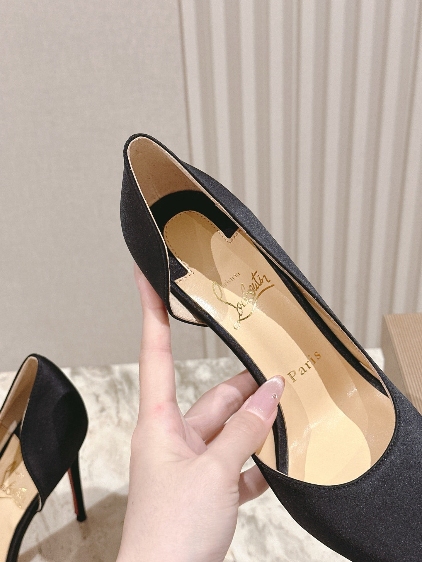 CL 25s Iriza Pumps 95mm Black Satin Leather 446683