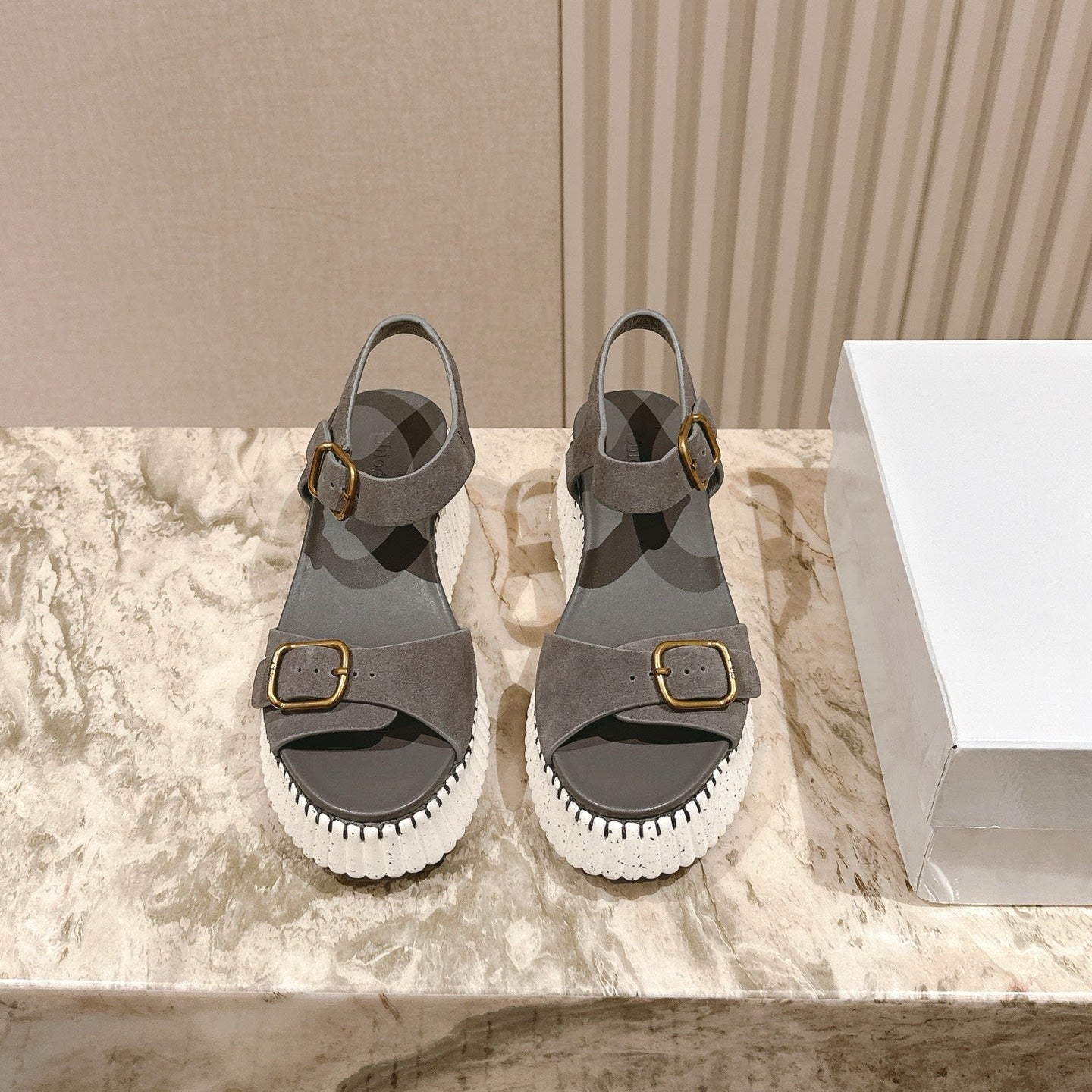 Chloé 26S High-Heeled Sandals in Grey Lambskin and Suede