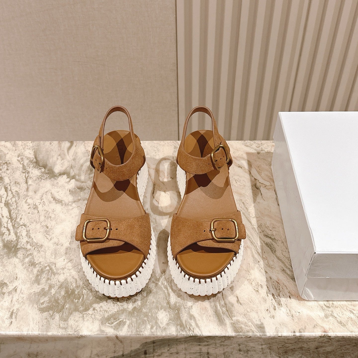 Chloé 26S High-Heeled Sandals in Brown Lambskin and Suede