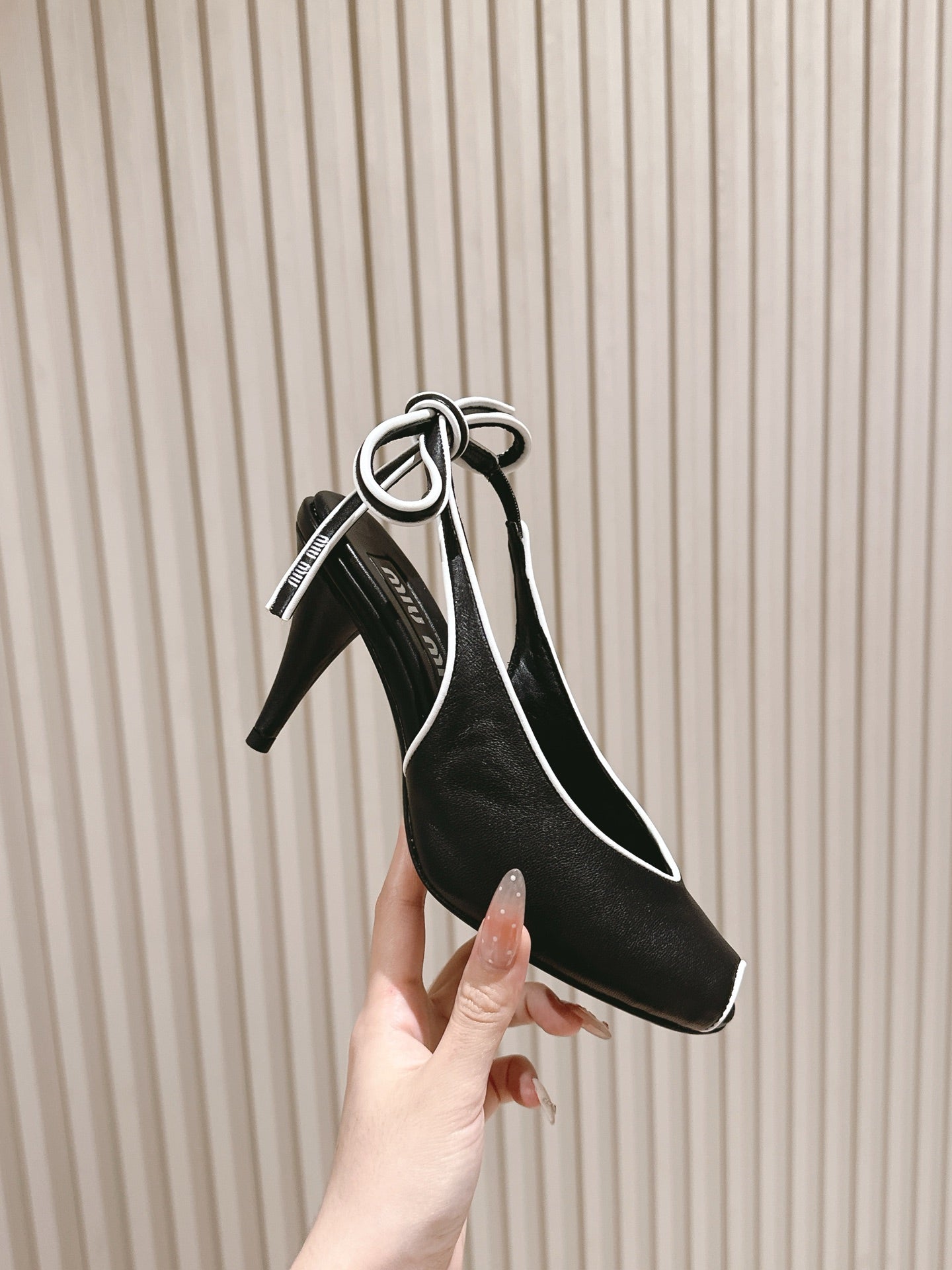 Miu Mordoré Slingback Pumps 85mm Black Cowhide Sheepskin 445793