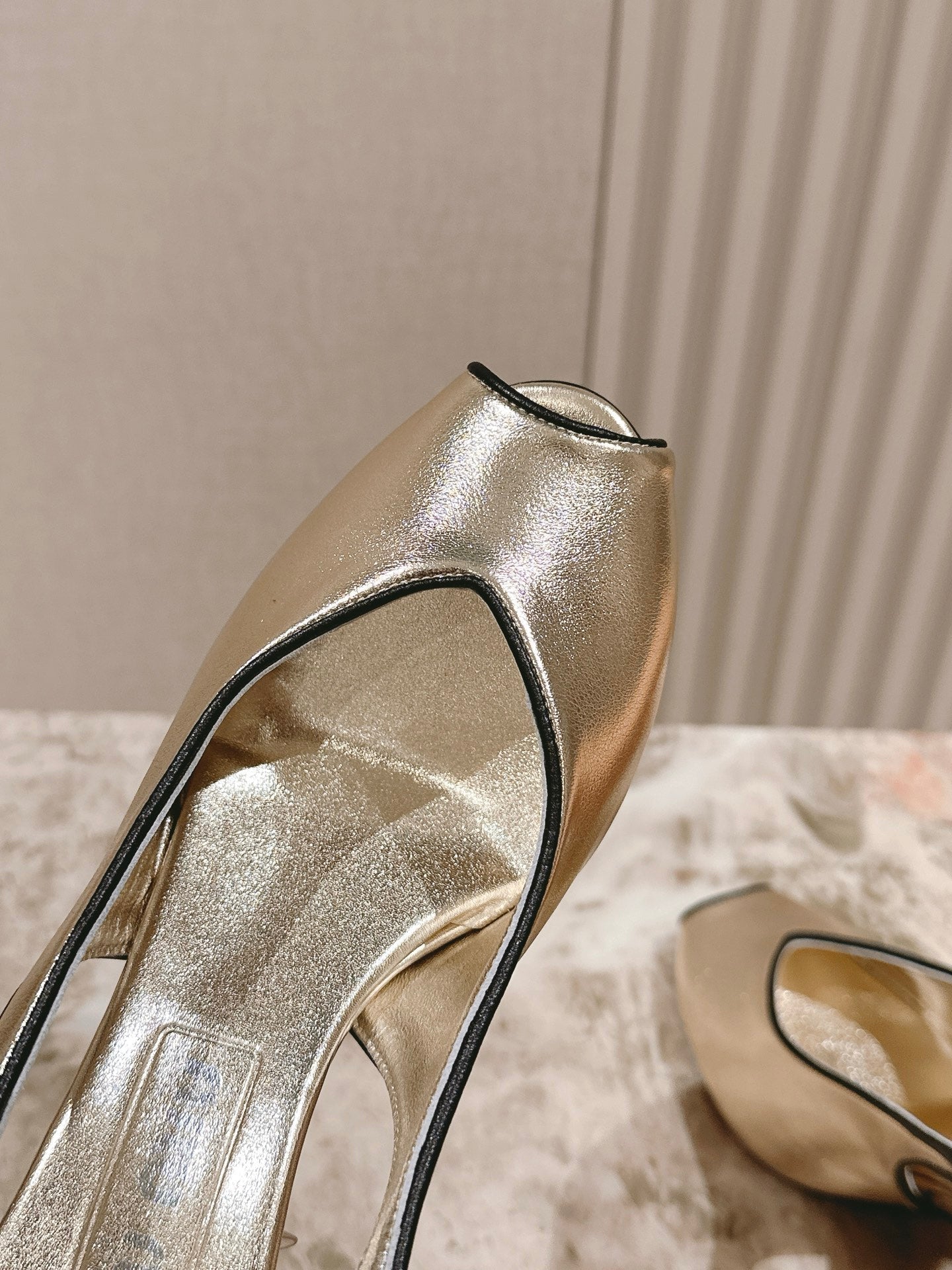 Miu Mordoré Slingback Pumps 85mm Light Gold Cowhide Sheepskin 445794