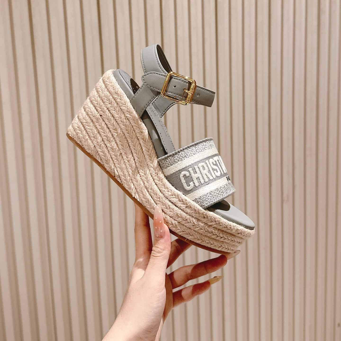 CD Dway Wedge Sandal 85mm Warm gray-brown Calfskin and Embroidered 483079