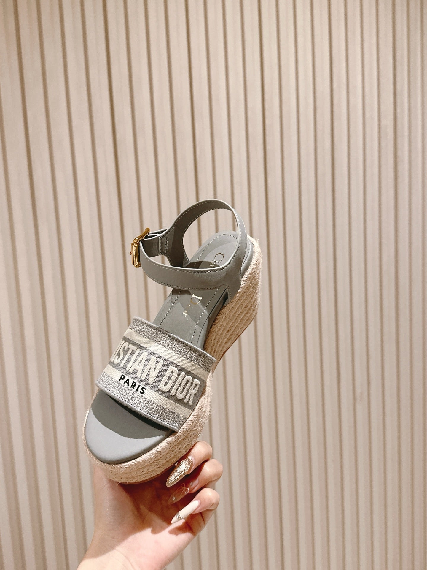 CD Dway Wedge Sandal 85mm Warm gray-brown Calfskin and Embroidered 483079