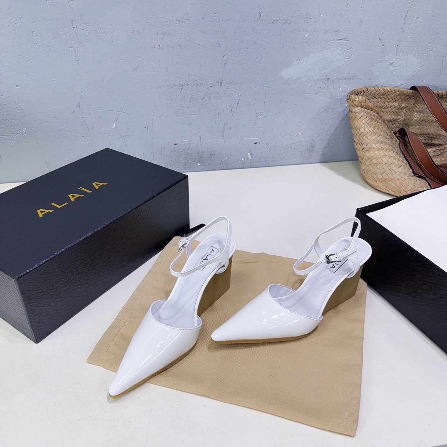 Alaia Wedge Pumps 10cm White Sheepskin 674289