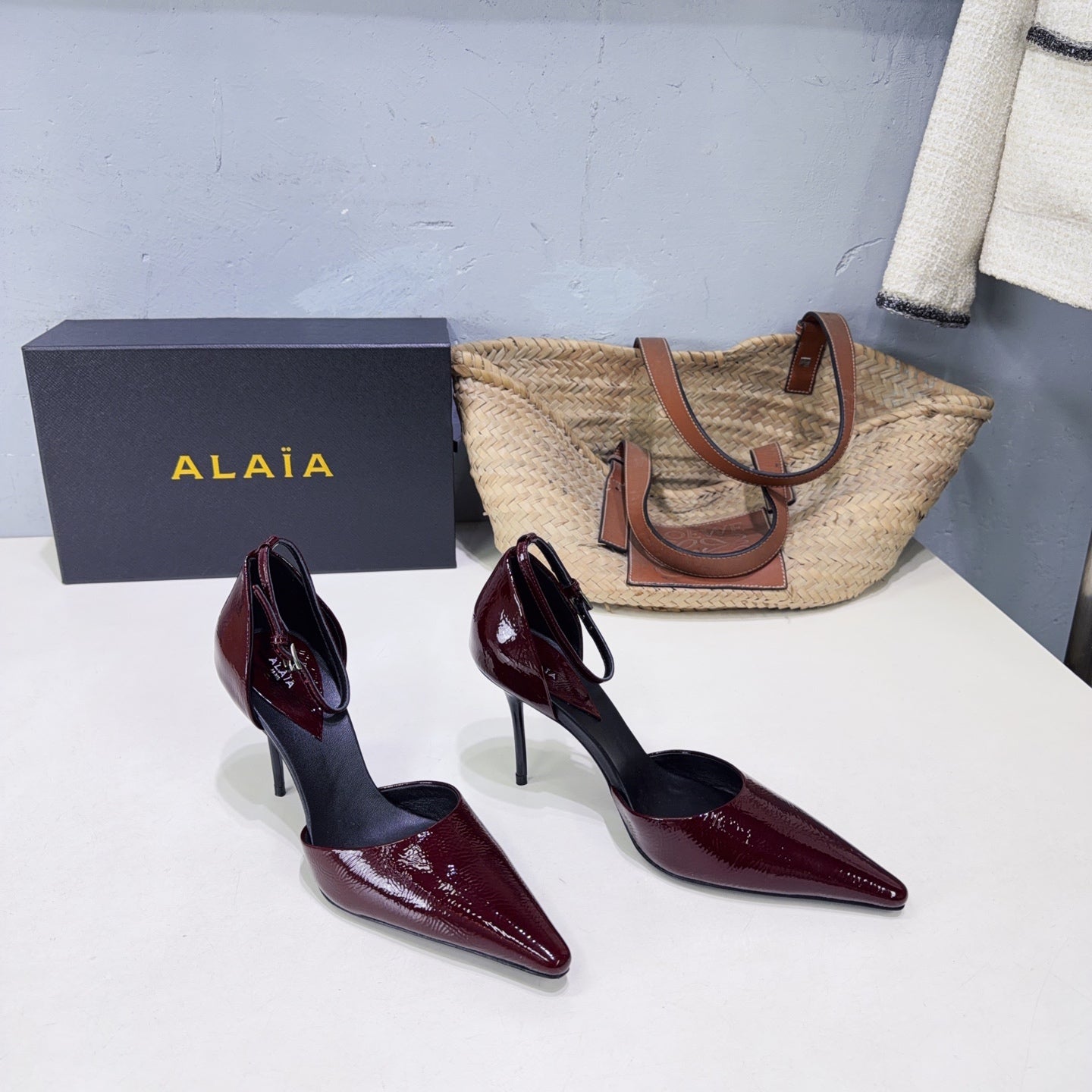 Alaia Drop Pumps 10cm Burgundy Glossy Leather 674292