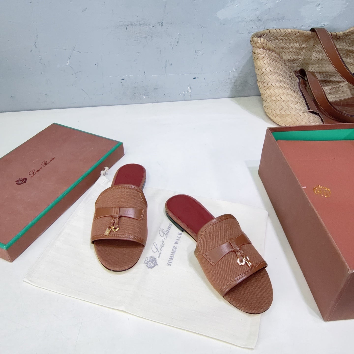 LP Summer Charms Flat Sandal Brown Leather Canvas 742538