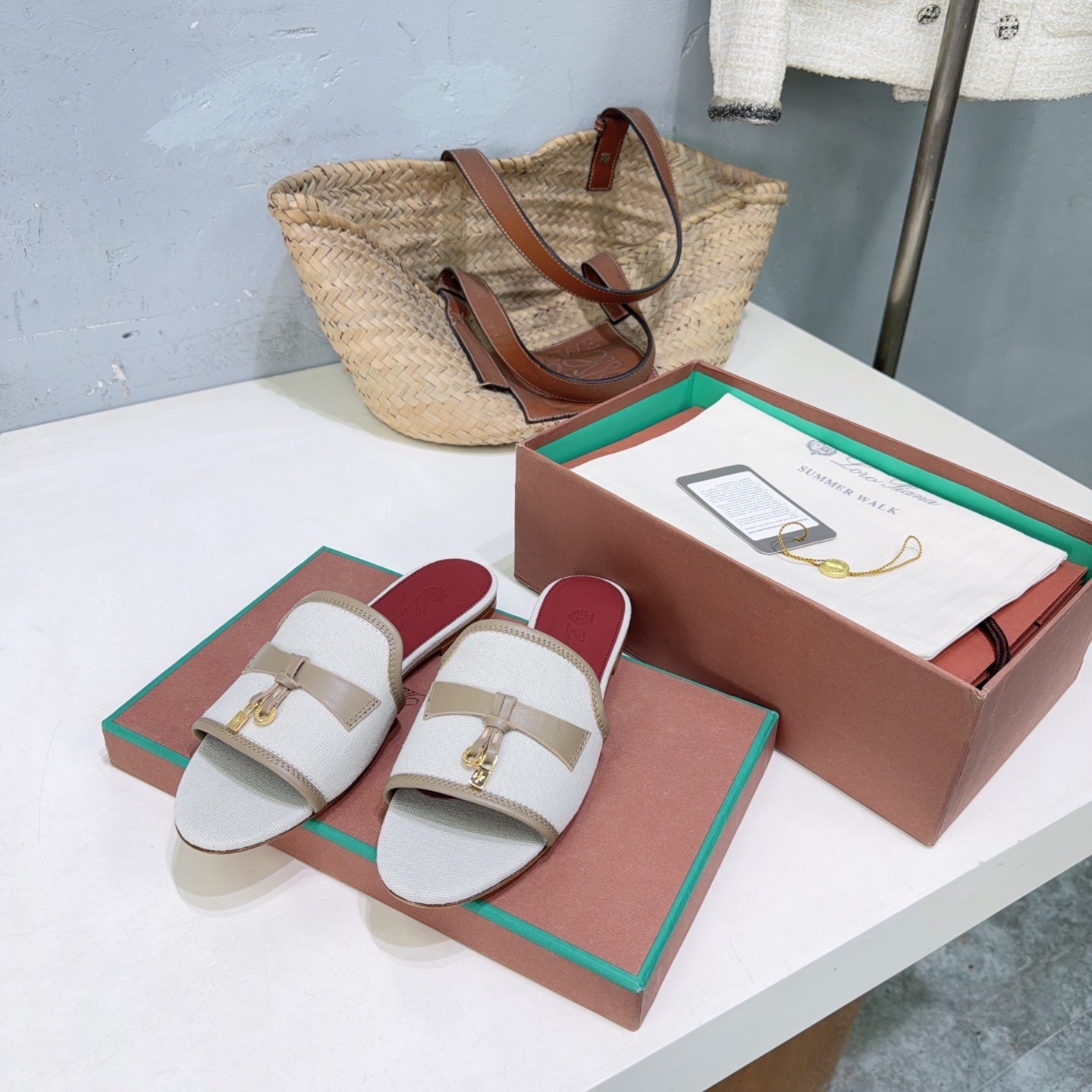 LP Summer Charms Flat Sandal White Taupe Leather Canvas 742539
