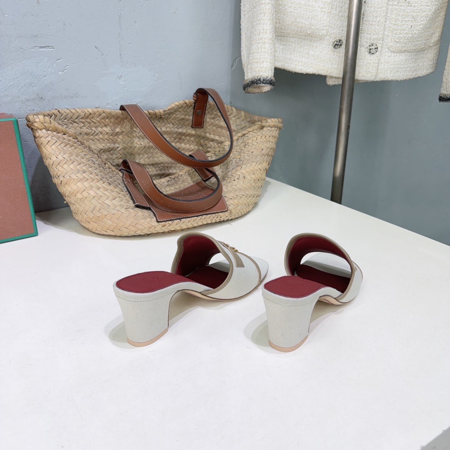 LP Summer Charms Mules 5.5cm White Taupe Leather Canvas 742543