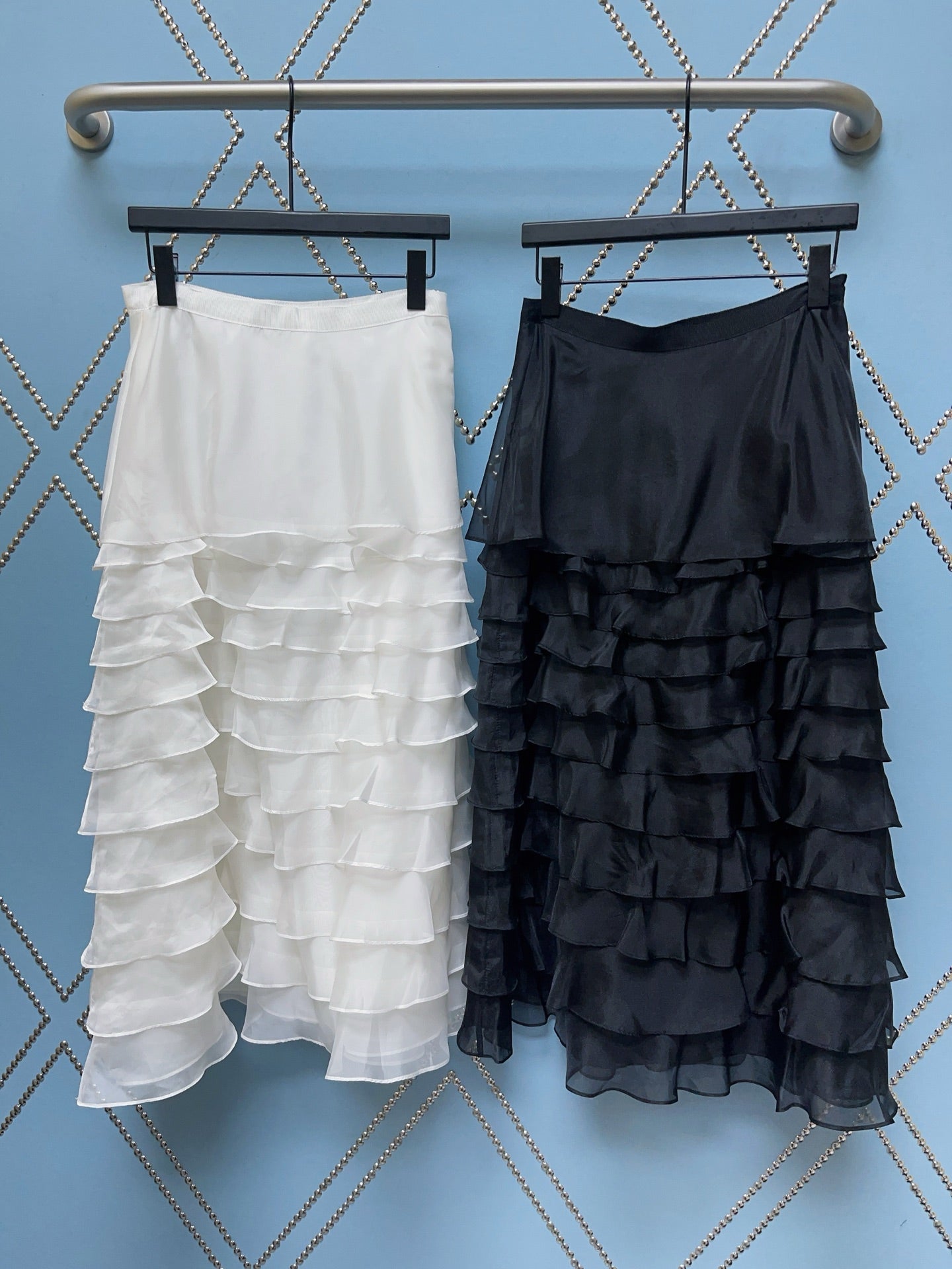 CD SS26 Mid-Length Ruffled Skirt Silk 351365