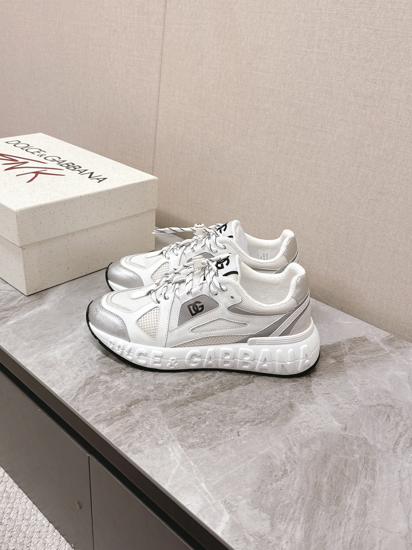 DC Chunky Sneakers White Silver Cowhide & Mesh Lining 339129