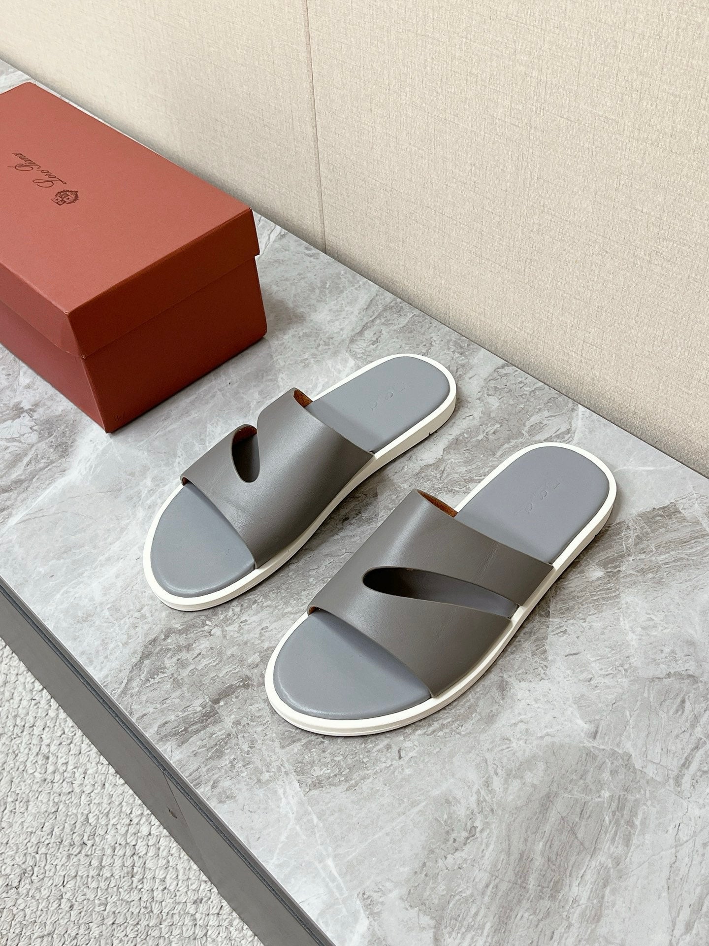 LP 26s Men’s Cutout Slides In Grey Calfskin