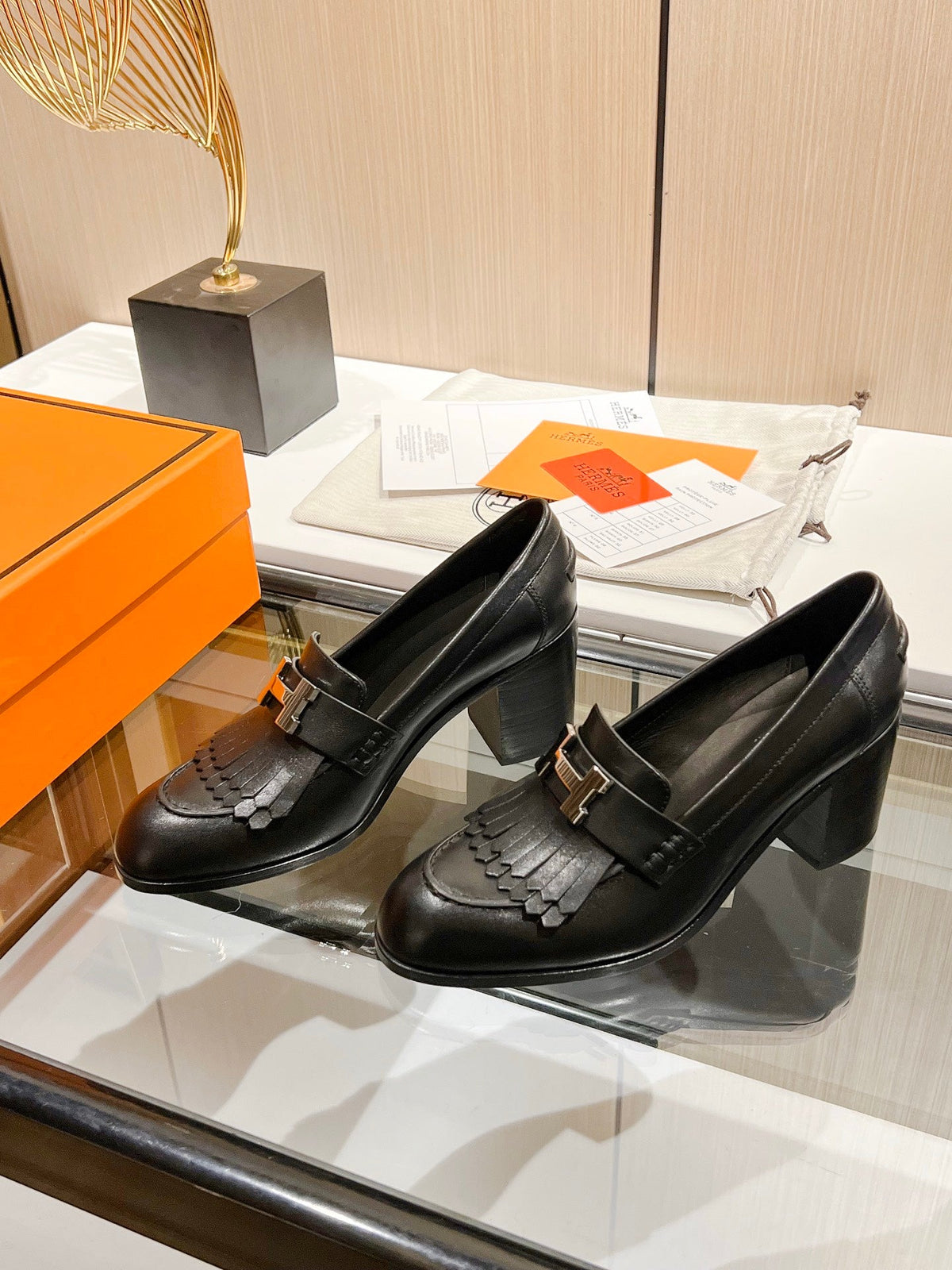 HM 26s Elysee Loafers 7cm Black Leather 149082