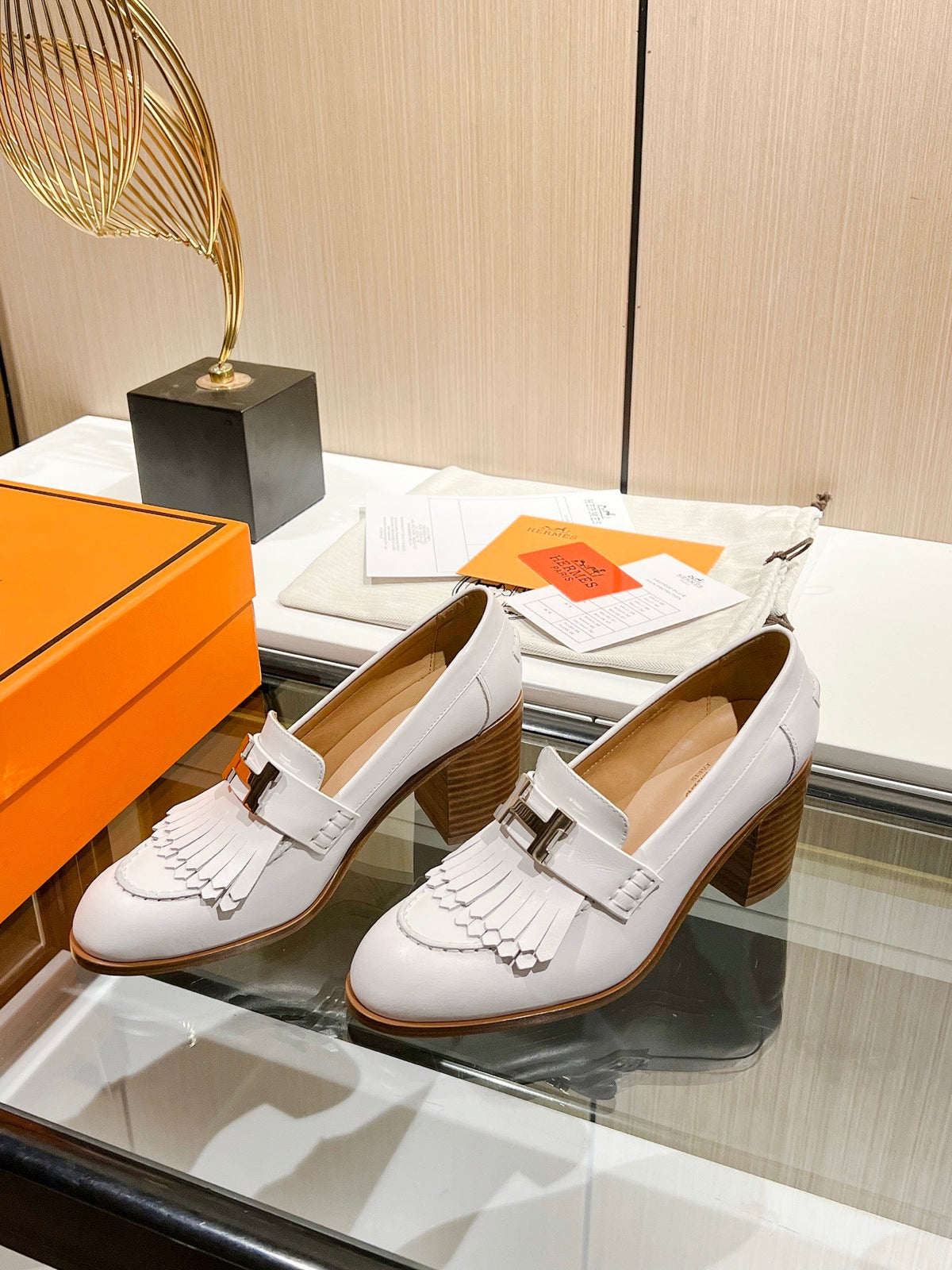 HM 26s Elysee Loafers 7cm White Leather 149084