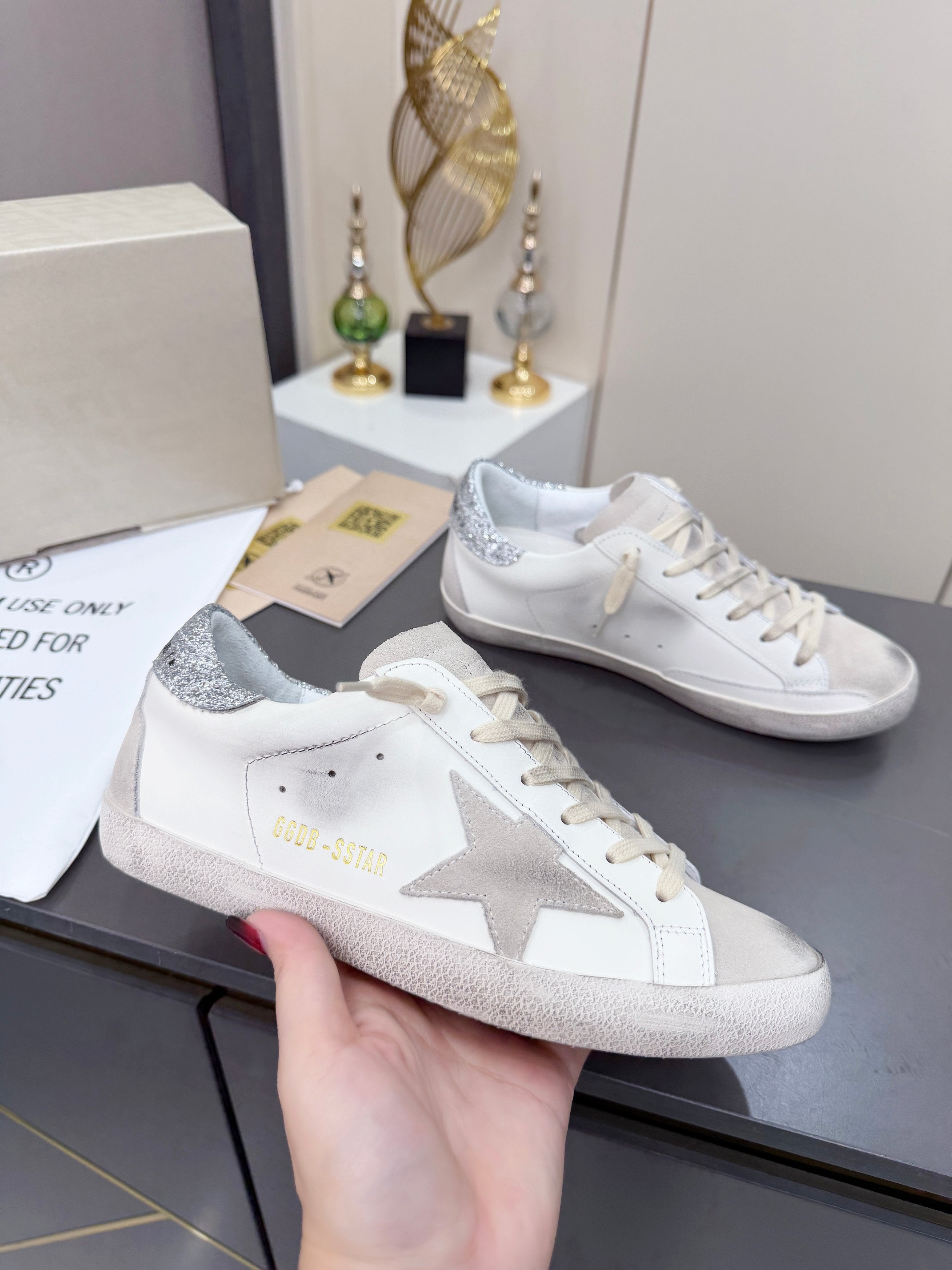 Golden Goose 26s Superstar Sneakers White Sliver Glitter Leather 735892