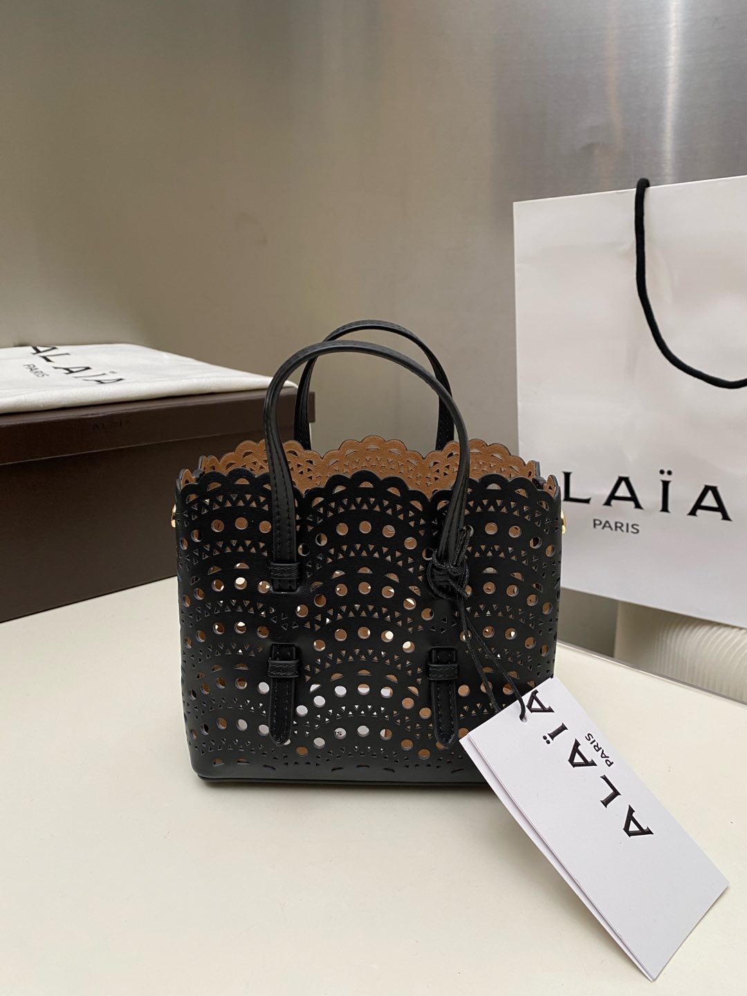 MINA 16 BAG IN BLACK VIENNA WAVE CALFSKIN