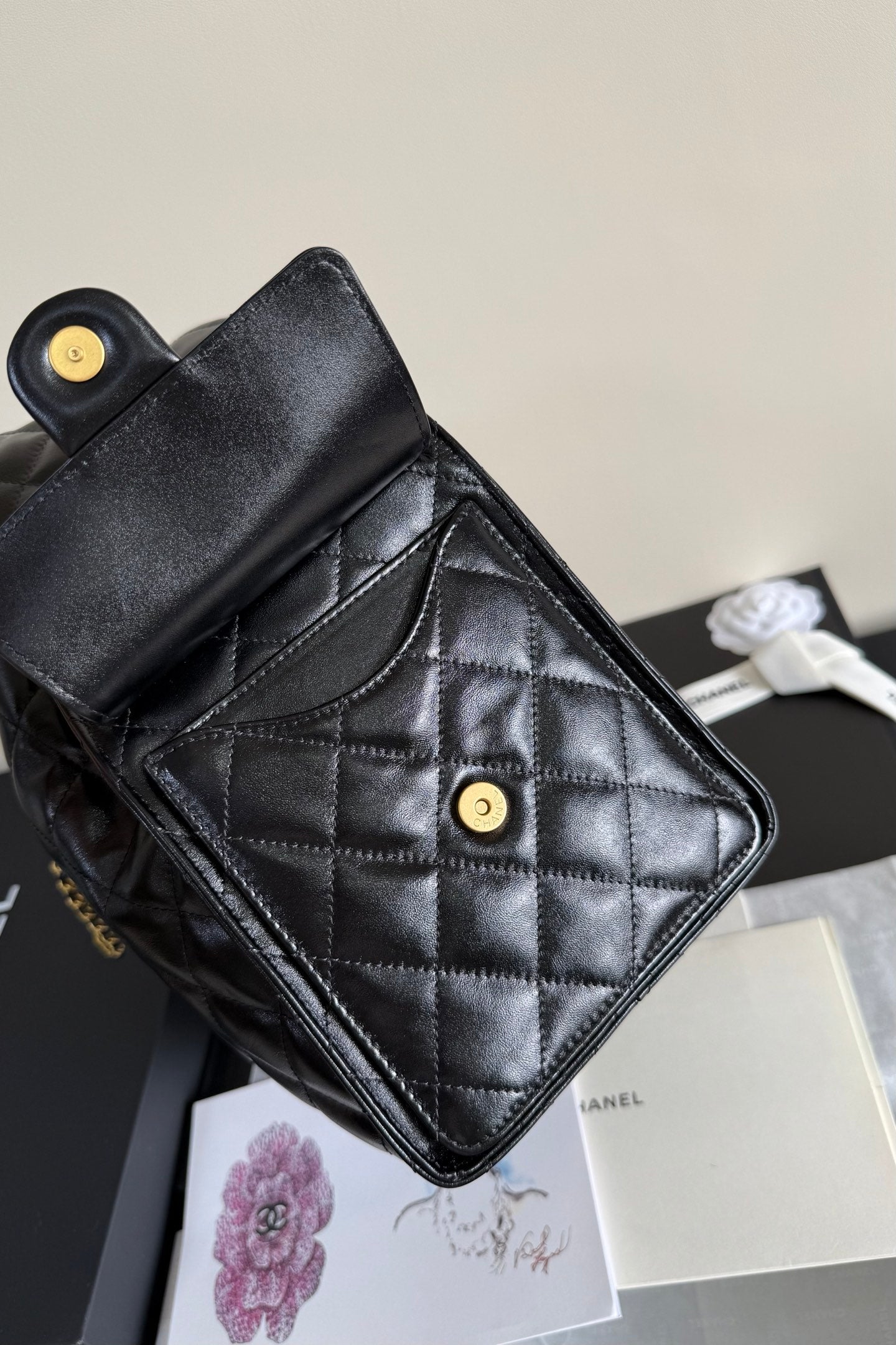 CC 25 Hobo Bag 30cm Black Glossy Leather GHW 282466