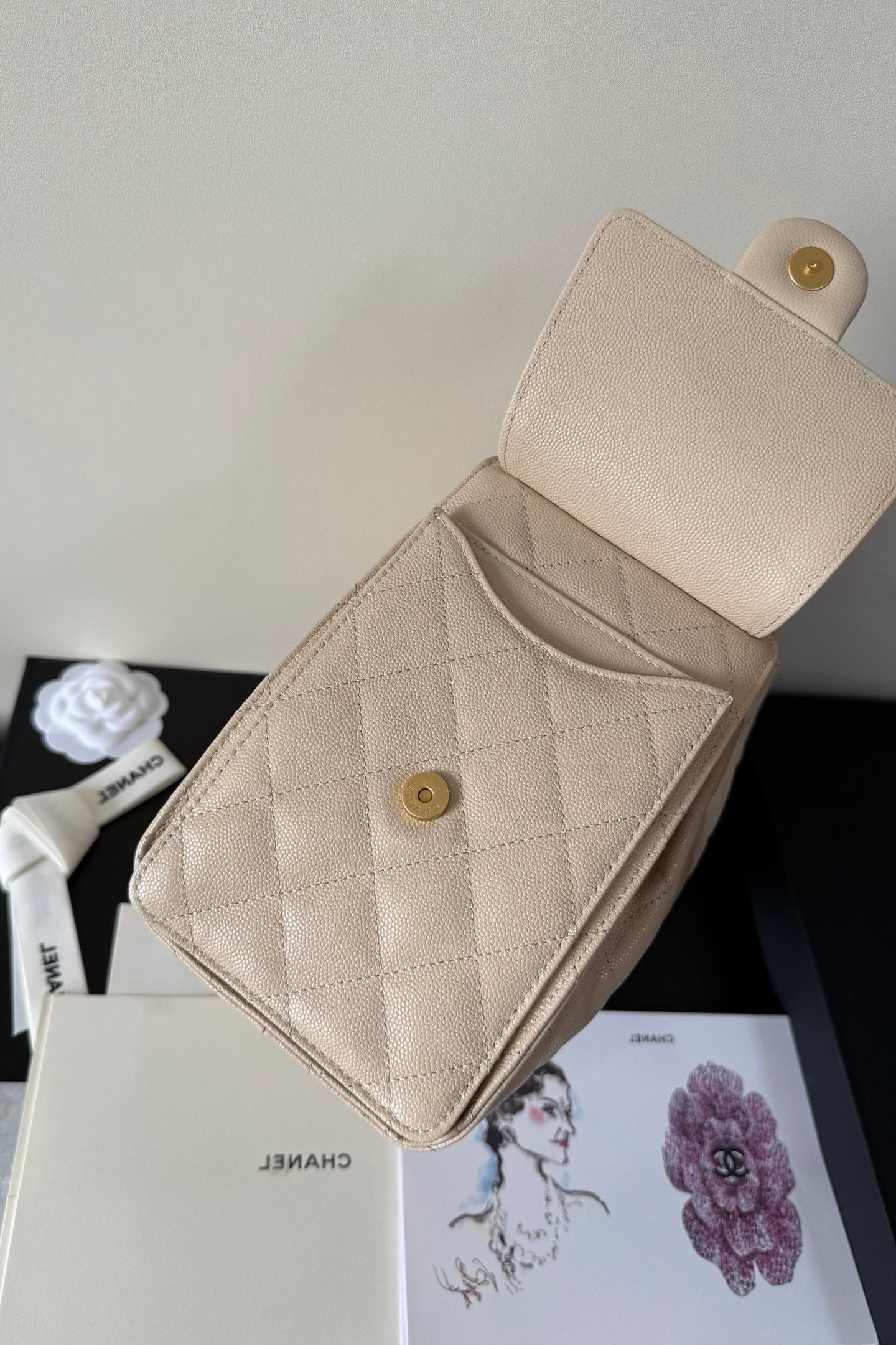 CC 25 Hobo Bag Light Beige Grained Calfskin Leather GHW 282502