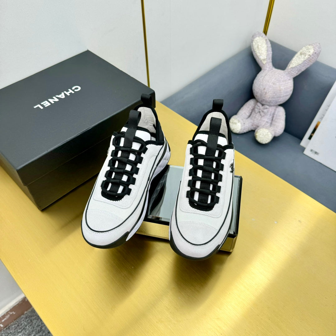 CC 26s Runner Sneakers White Black Fabric Suede 139954