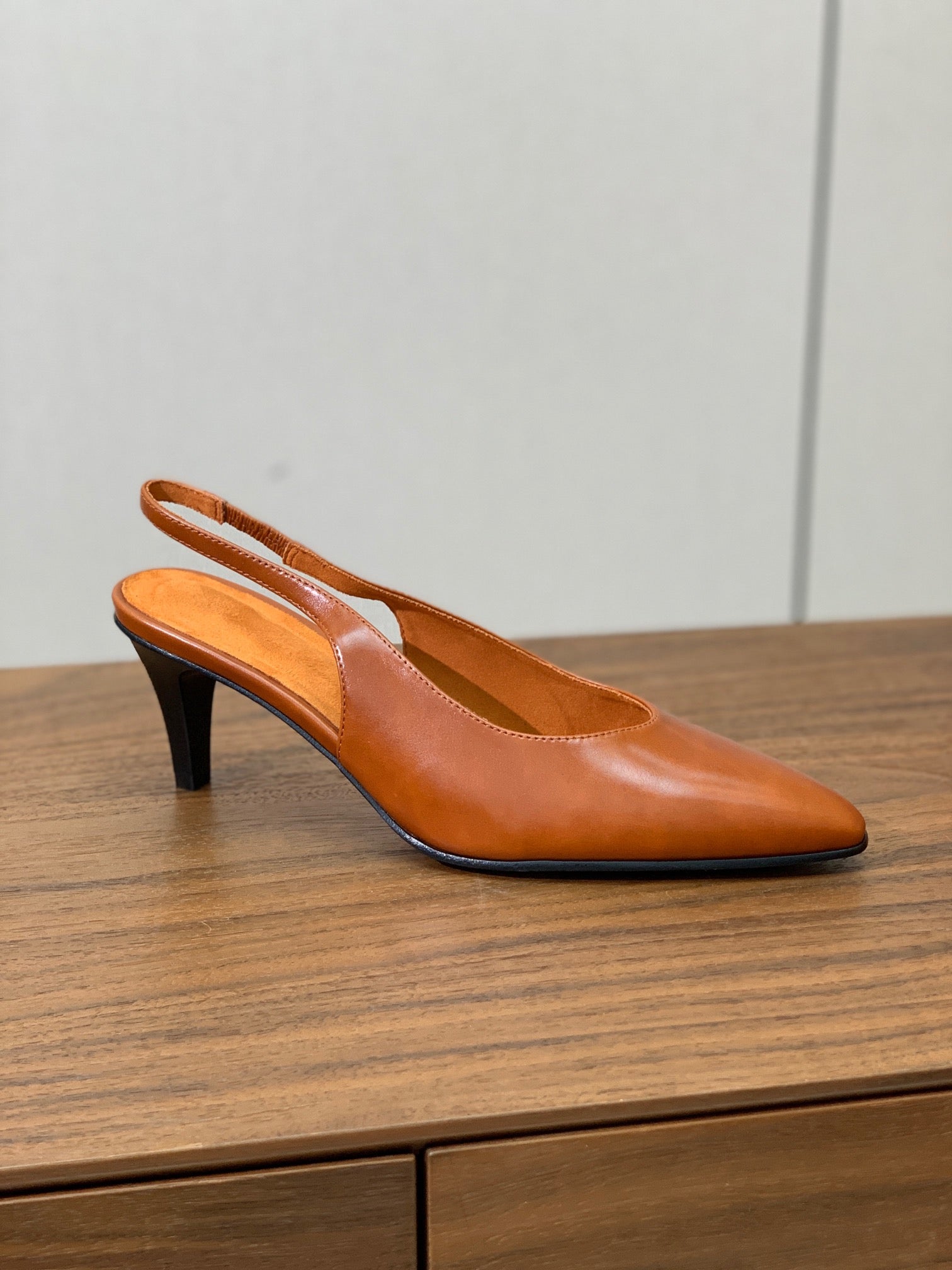 LP Rebecca Slingbacks 50mm In Caramel Cowhide 984366
