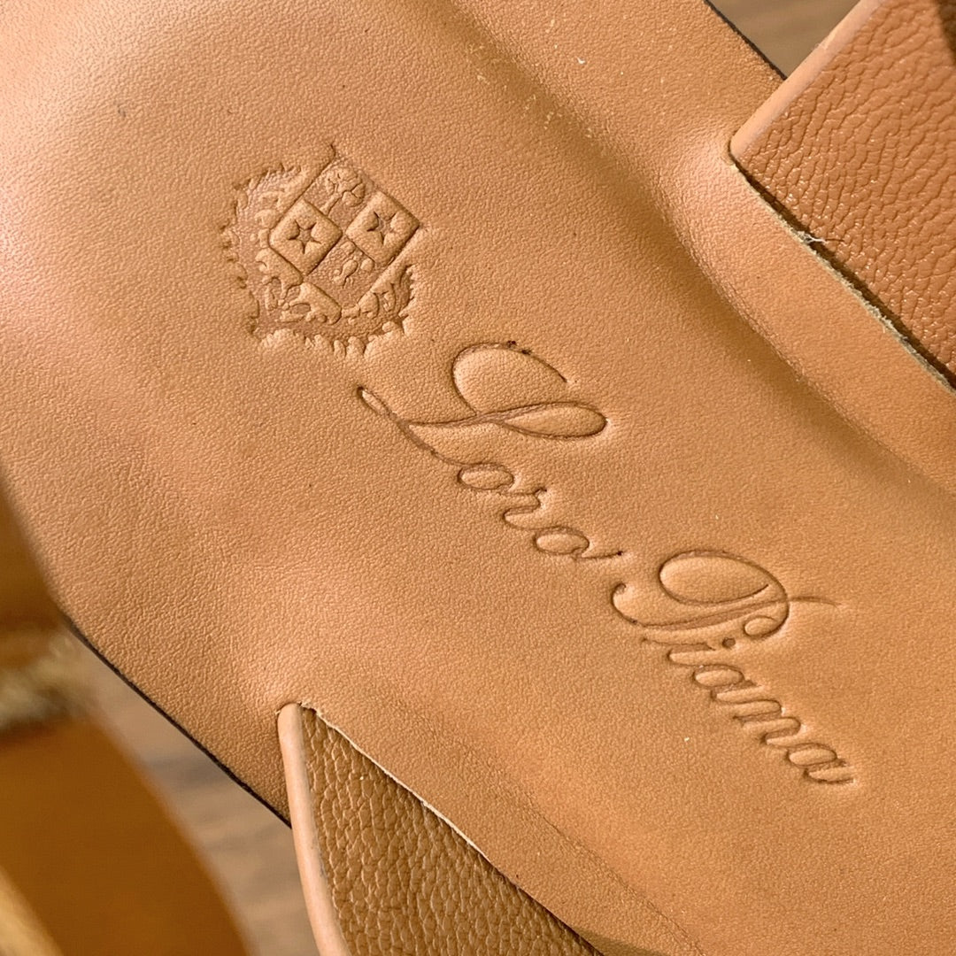 LP 26s Flip Flops Sandal In Light Brown Calfskin
