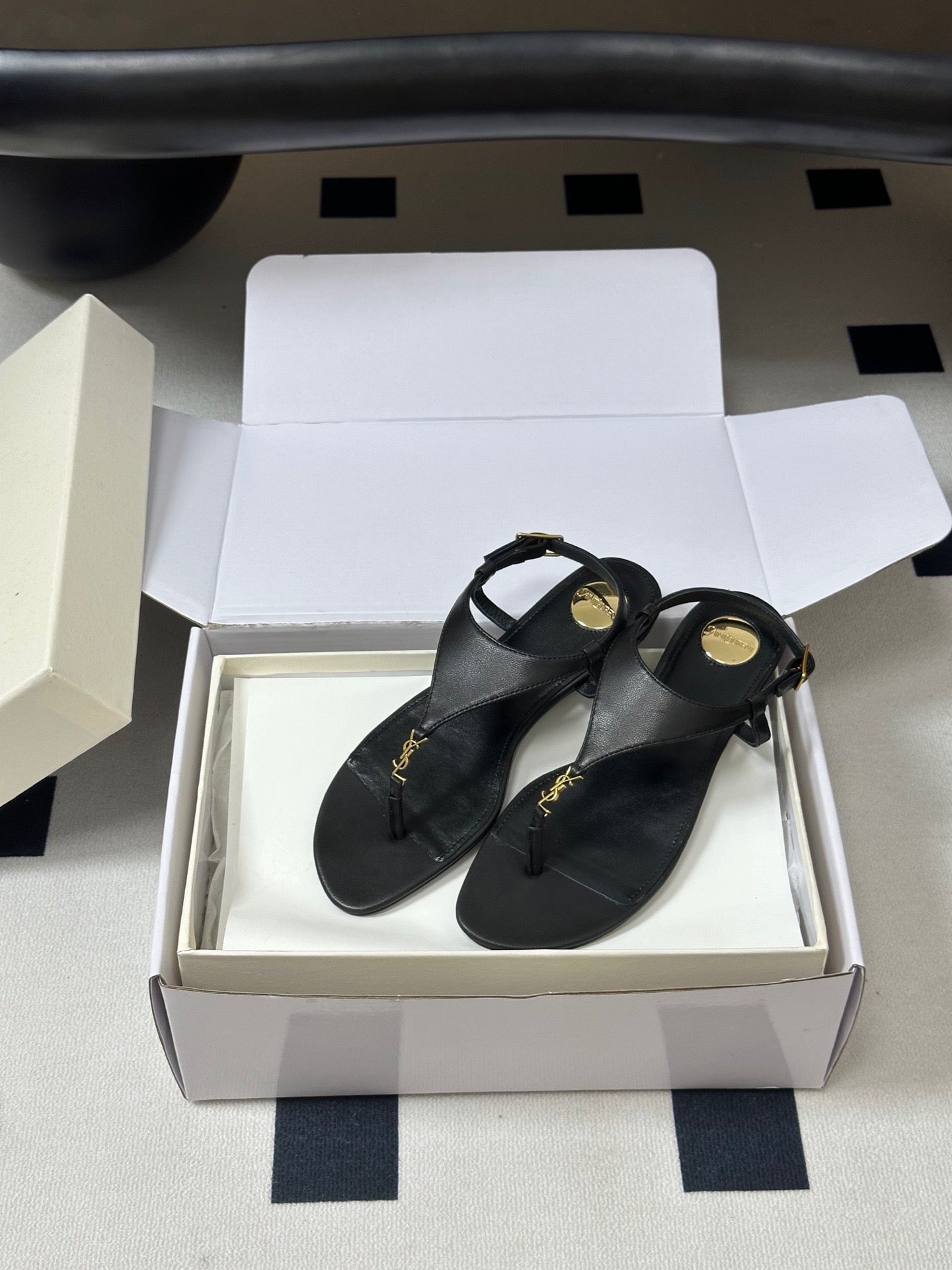YSL Cassandra Slide Black Smooth Leather 787563