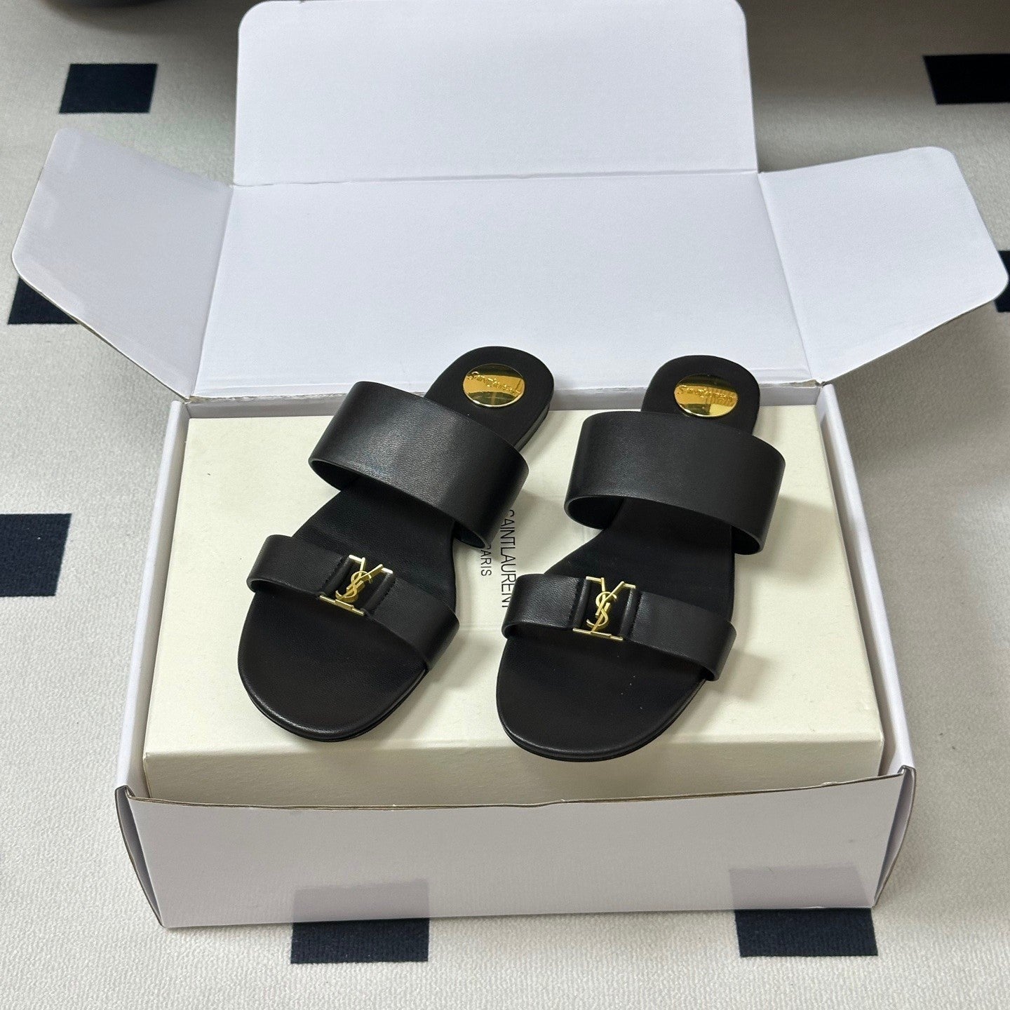 YSL Babylone Slides Black Smooth Leather 787571