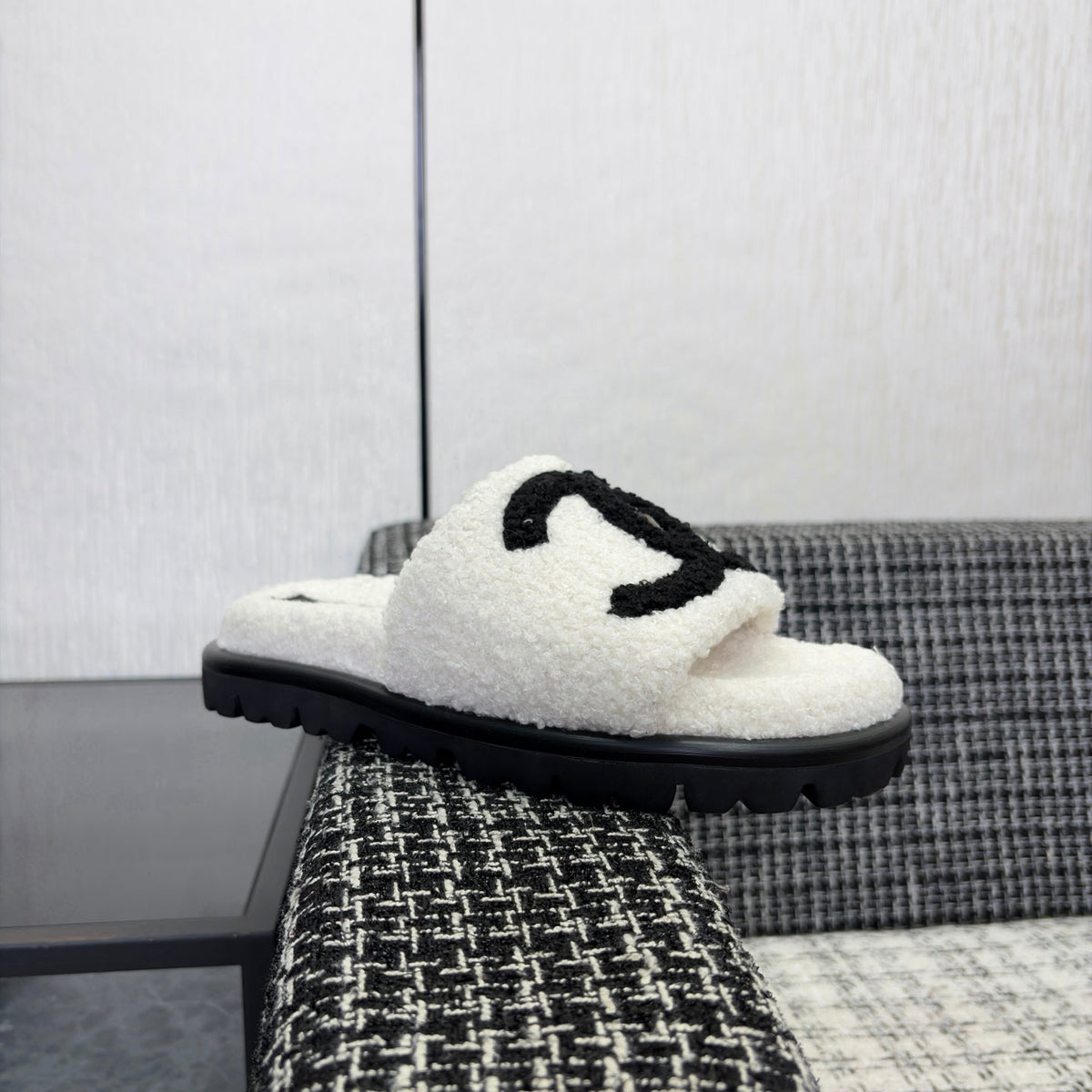 CC 26s Shearling Slide Flat Mules White Black Wool 128102
