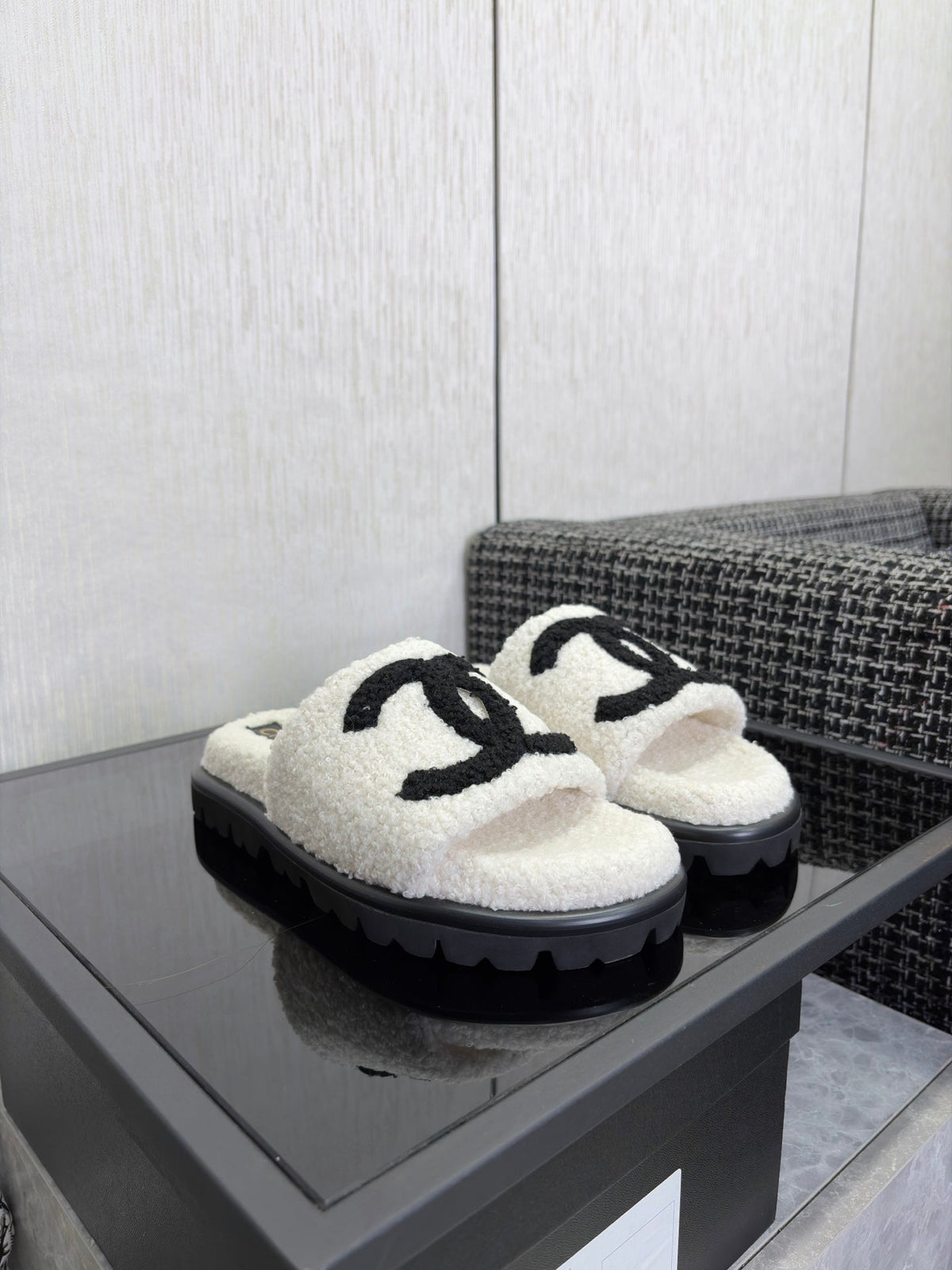 CC 26s Shearling Slide Flat Mules White Black Wool 128102