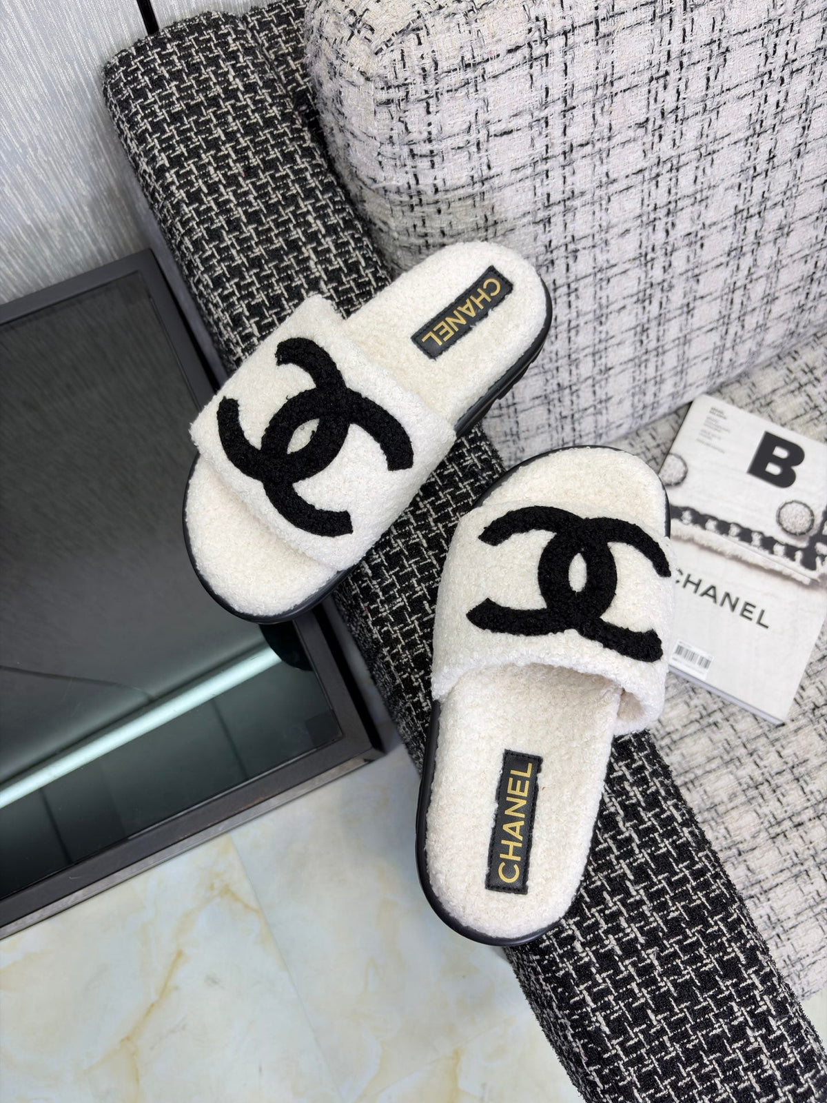 CC 26s Shearling Slide Flat Mules White Black Wool 128102