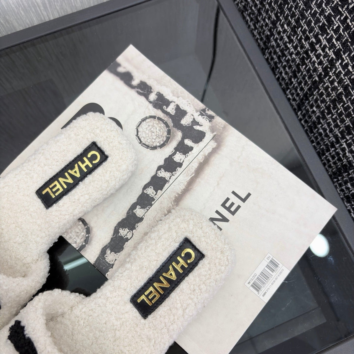 CC 26s Shearling Square Toe Sandals White Black Wool 128093