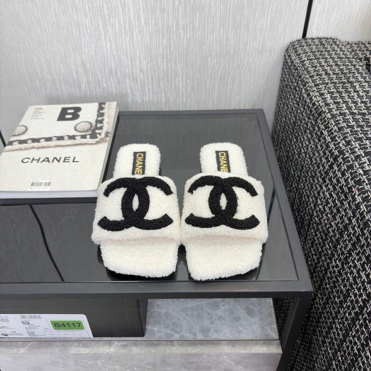 CC 26s Shearling Square Toe Sandals White Black Wool 128093