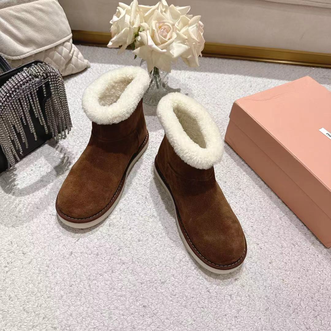 Miu Snow Boots Dark Brown Suede Shearling 455924