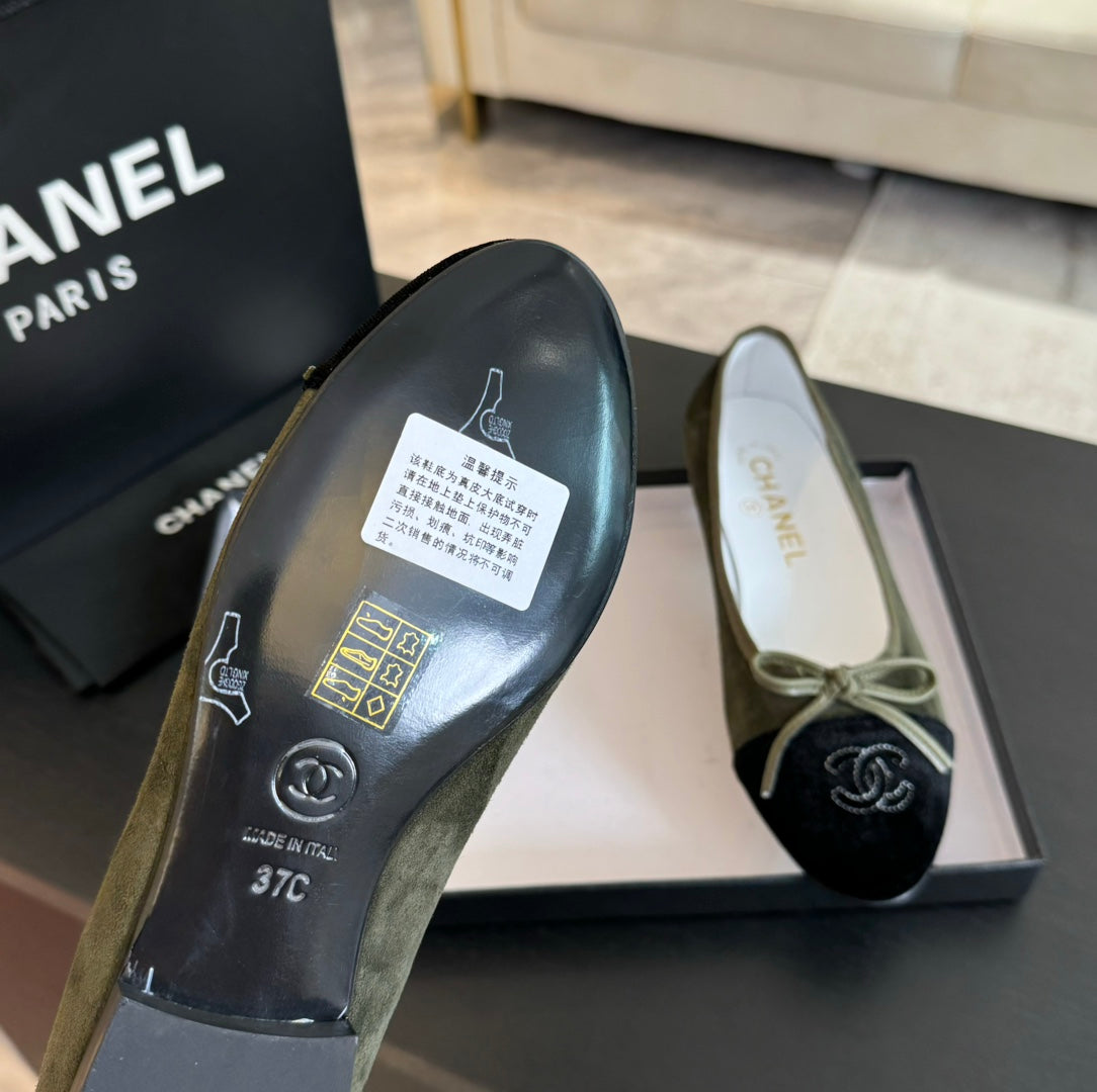 ballet flat moss green suede and black canvas