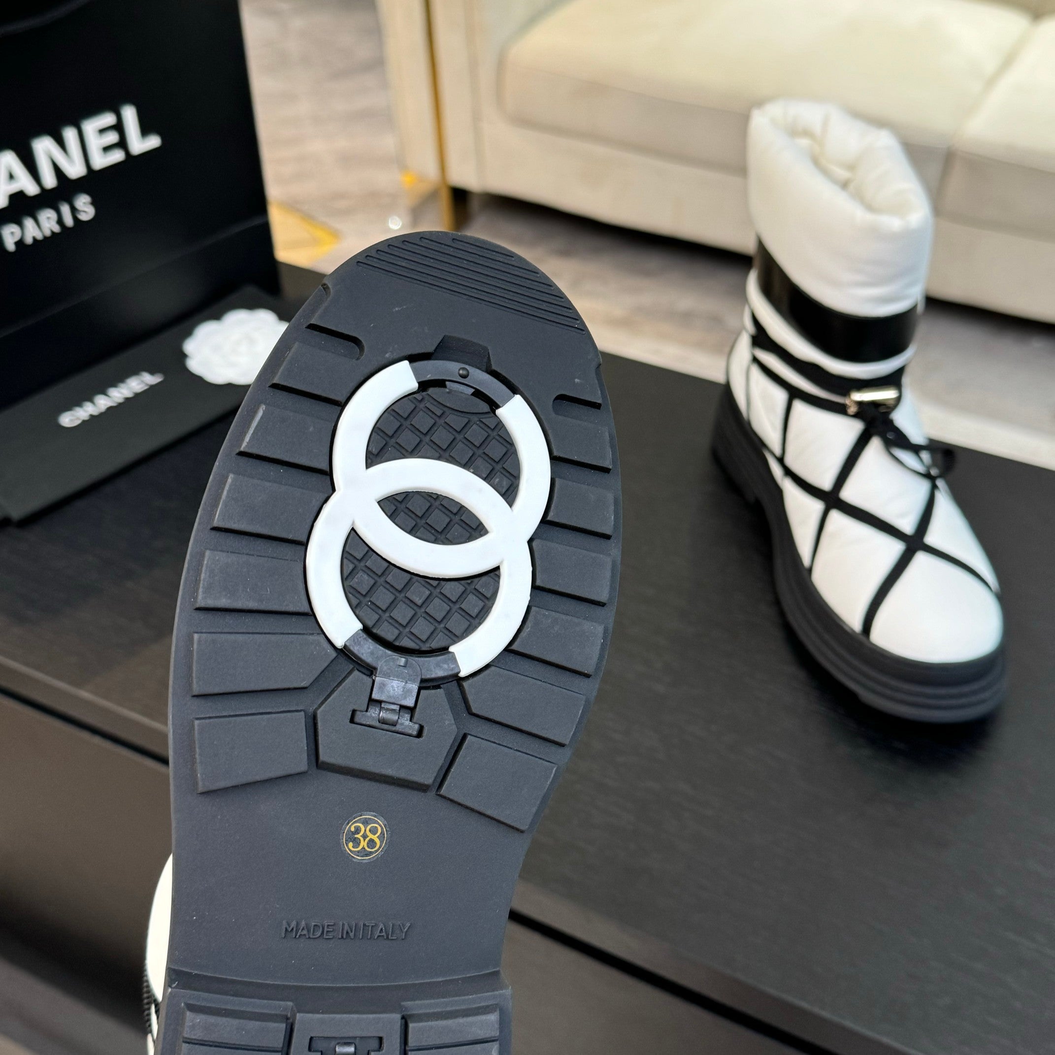 CC Ankle Boots White Mix Black Wind Cloth Quilted
