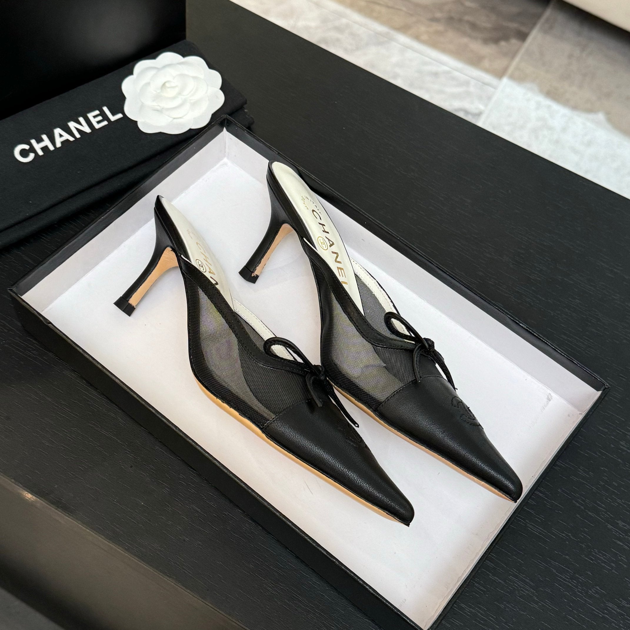 CC 26s Métiers d'Art Pointed-Toe Mule Black Mesh Sheepskin 700621