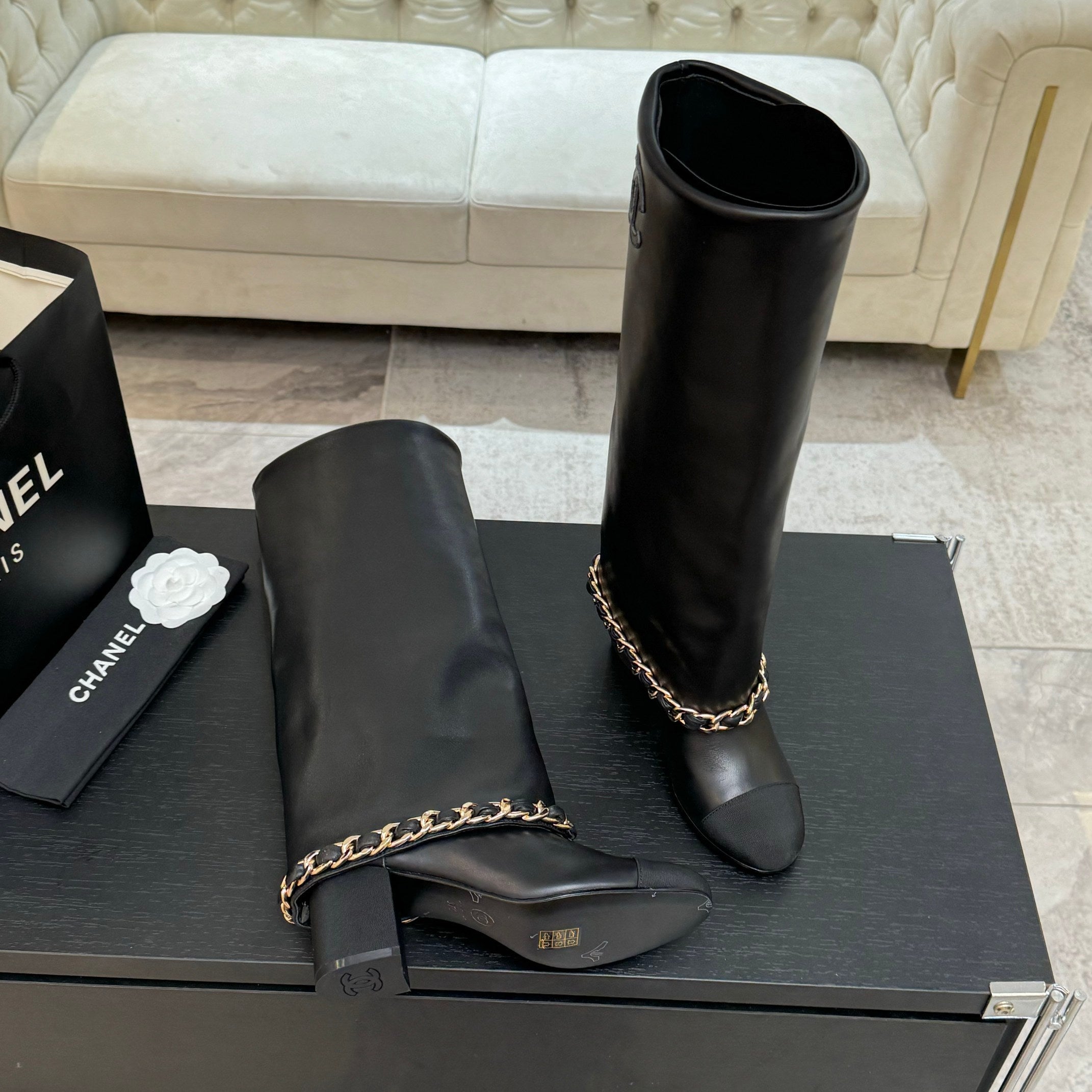 CC 25B High Boots Black Sheepskin With Chain Black Grosgrain 373810