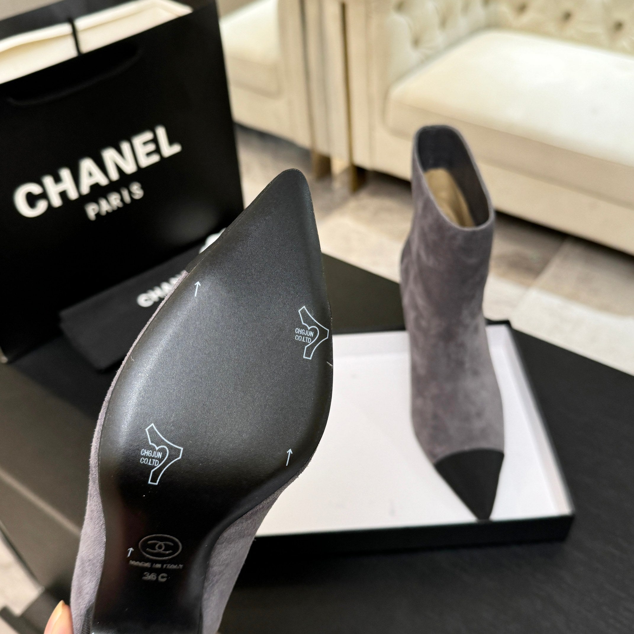 CC Gabrielle Chanel Ankle Boots 8.5cm Purple-Grey Suede Black Fabric