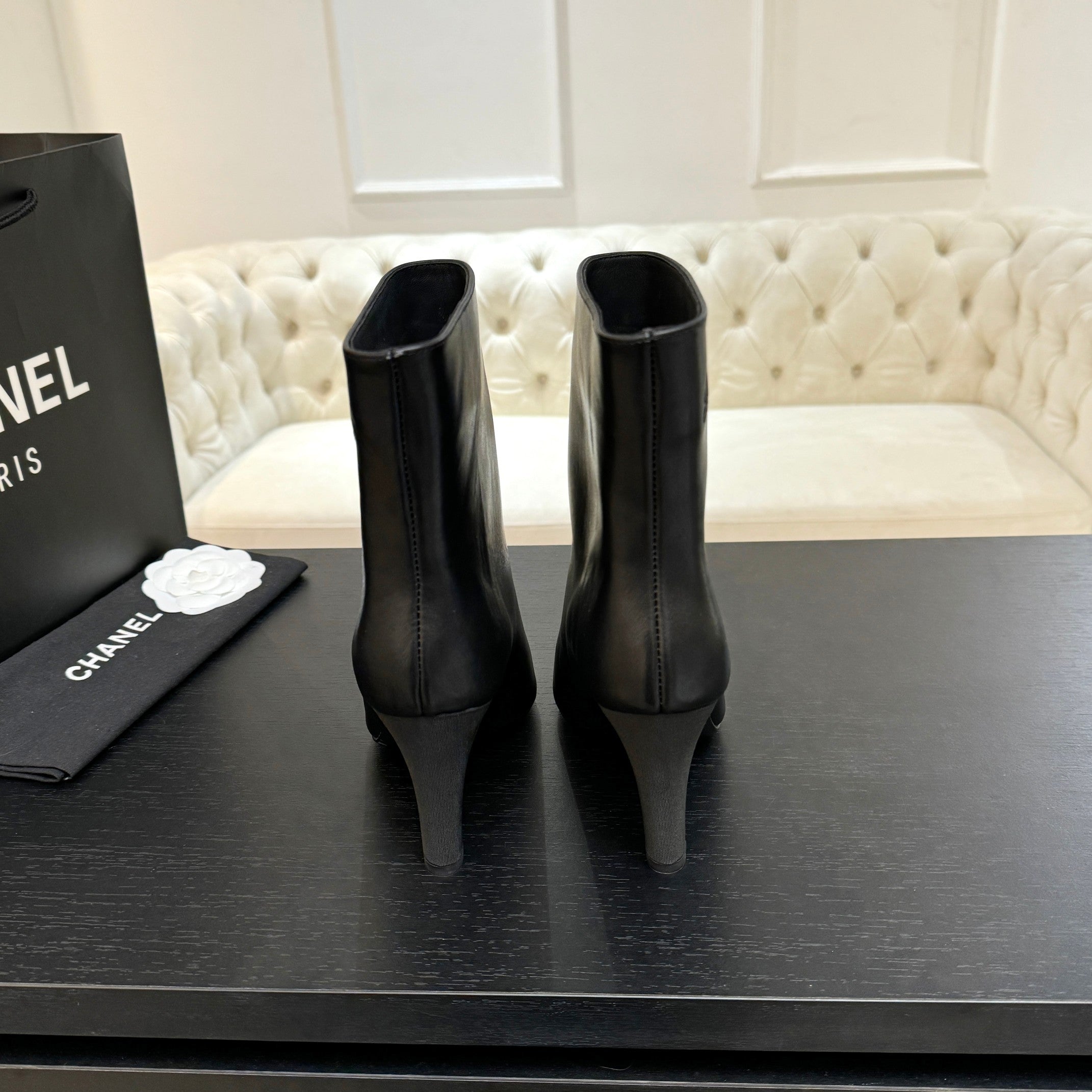 CC Gabrielle Chanel Ankle Boots 8.5cm Black Sheepskin Black Fabric