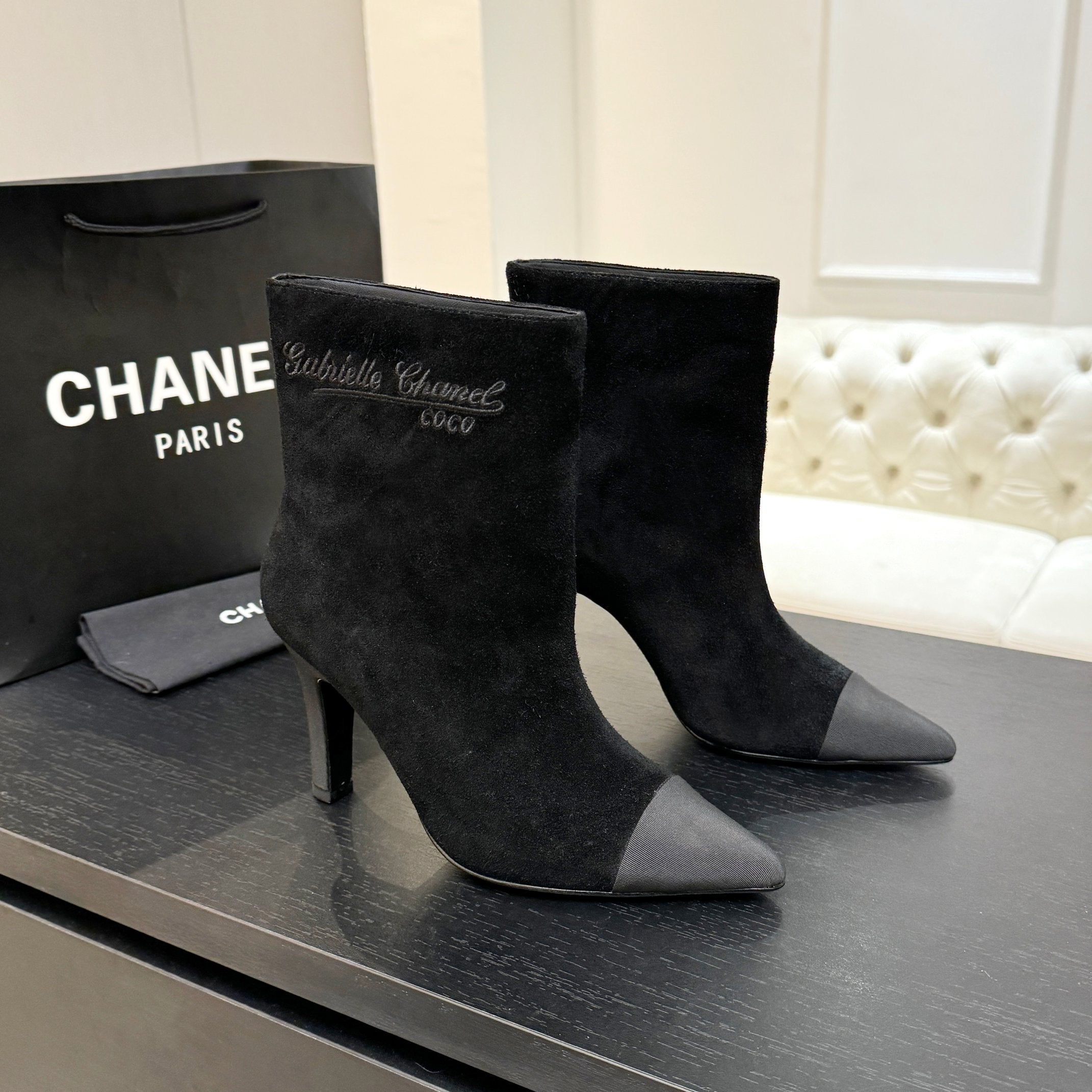 CC Gabrielle Chanel Ankle Boots 8.5cm Black Suede Black Fabric