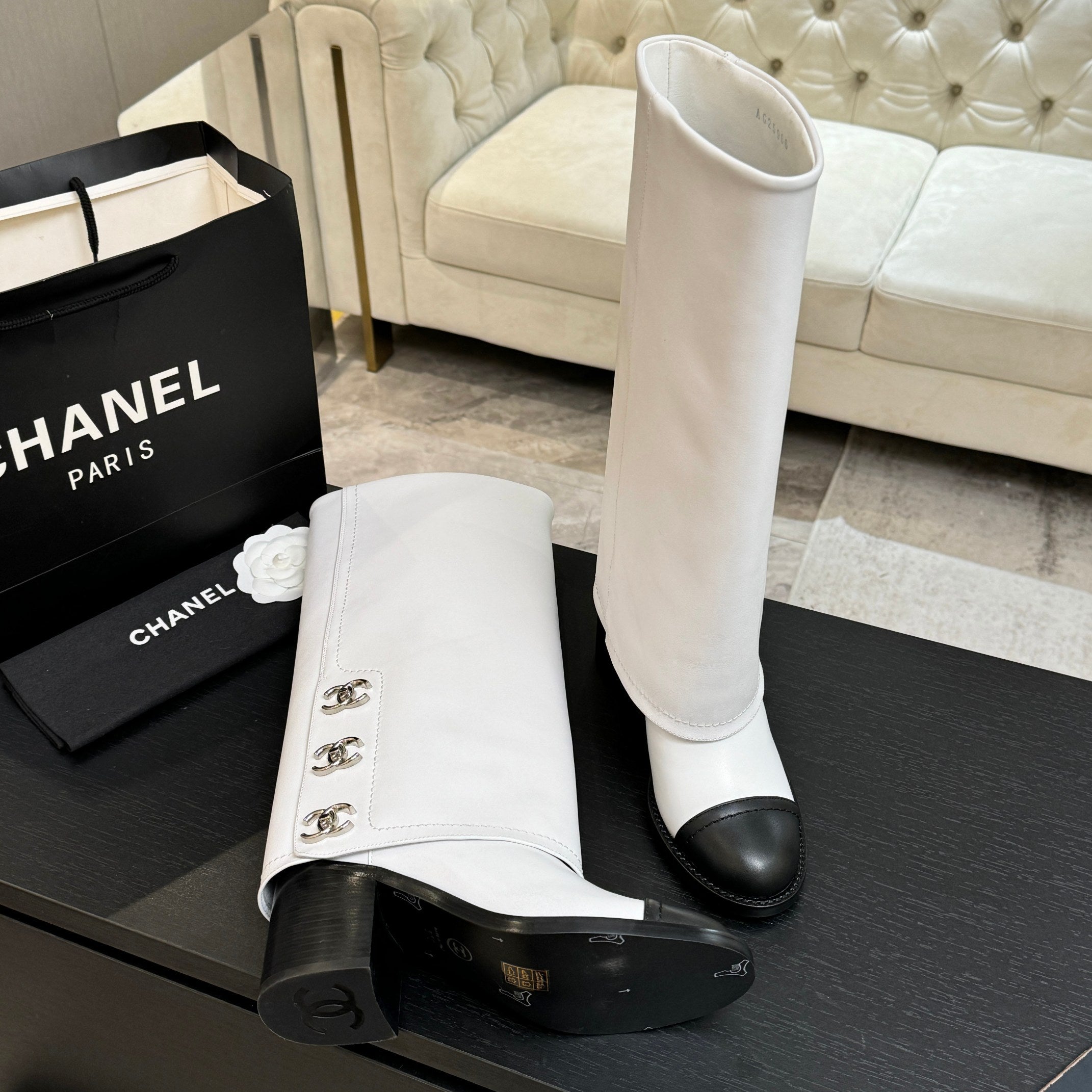 CC 26s Chunky Heel Trouser Boots Black White Sheepskin 673038