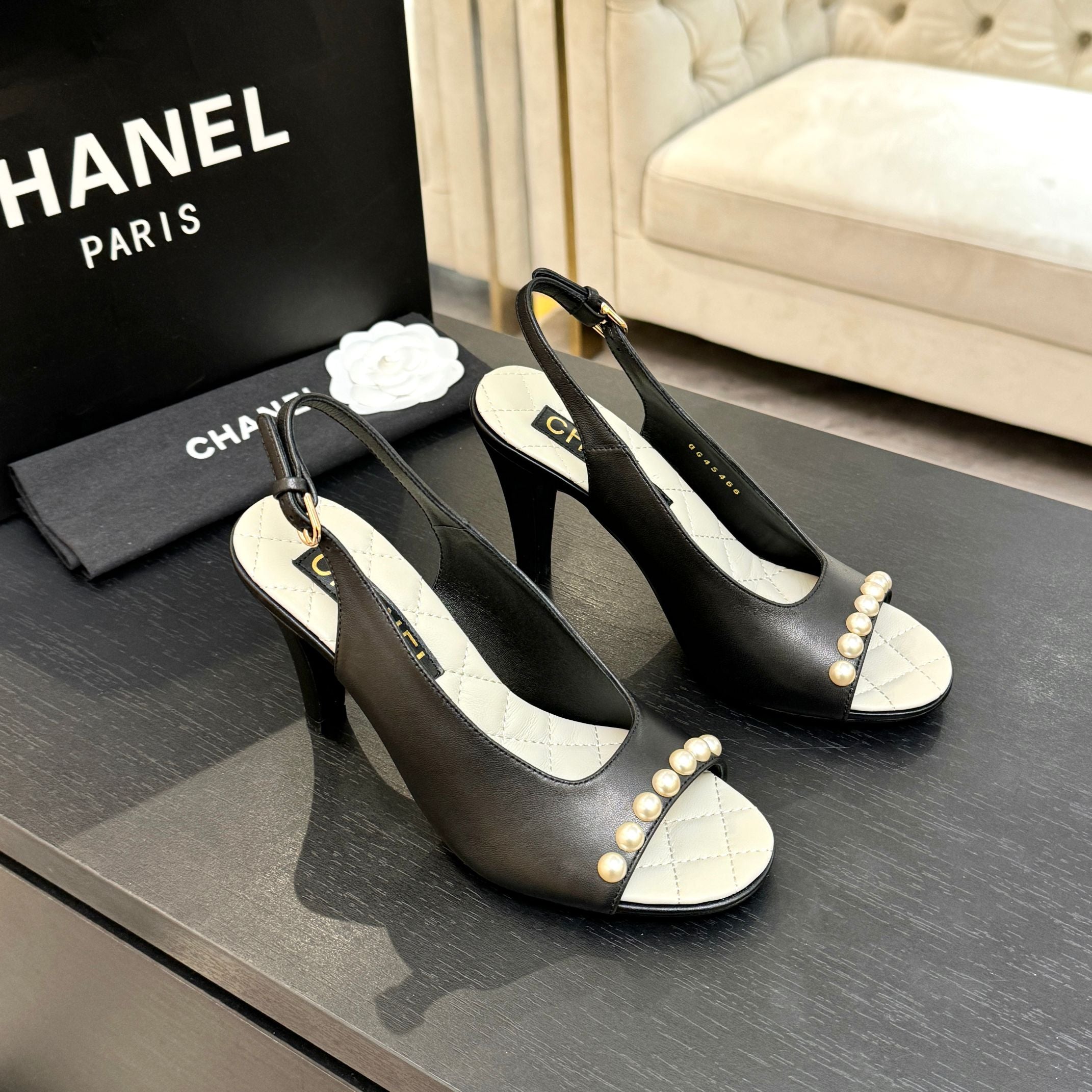 CC 26A Pearl Slingback Black Lambskin 672990